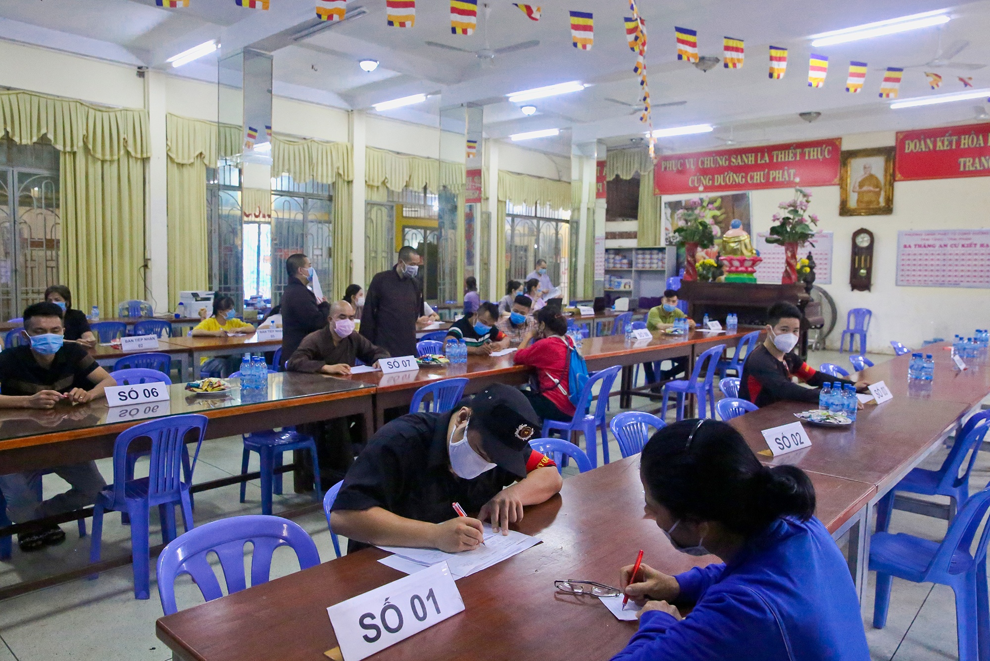 chua ky quang 2 anh 5