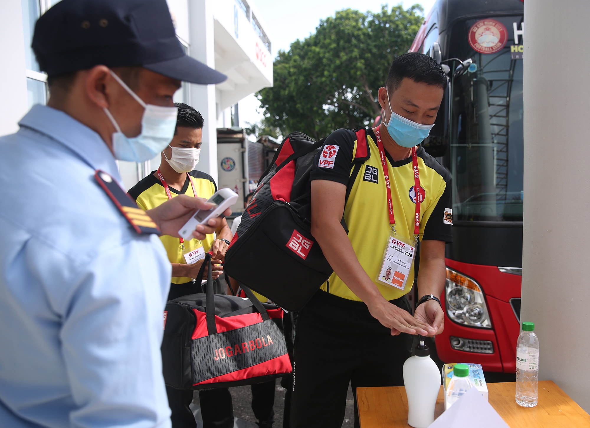 tu ket cup quoc gia anh 10