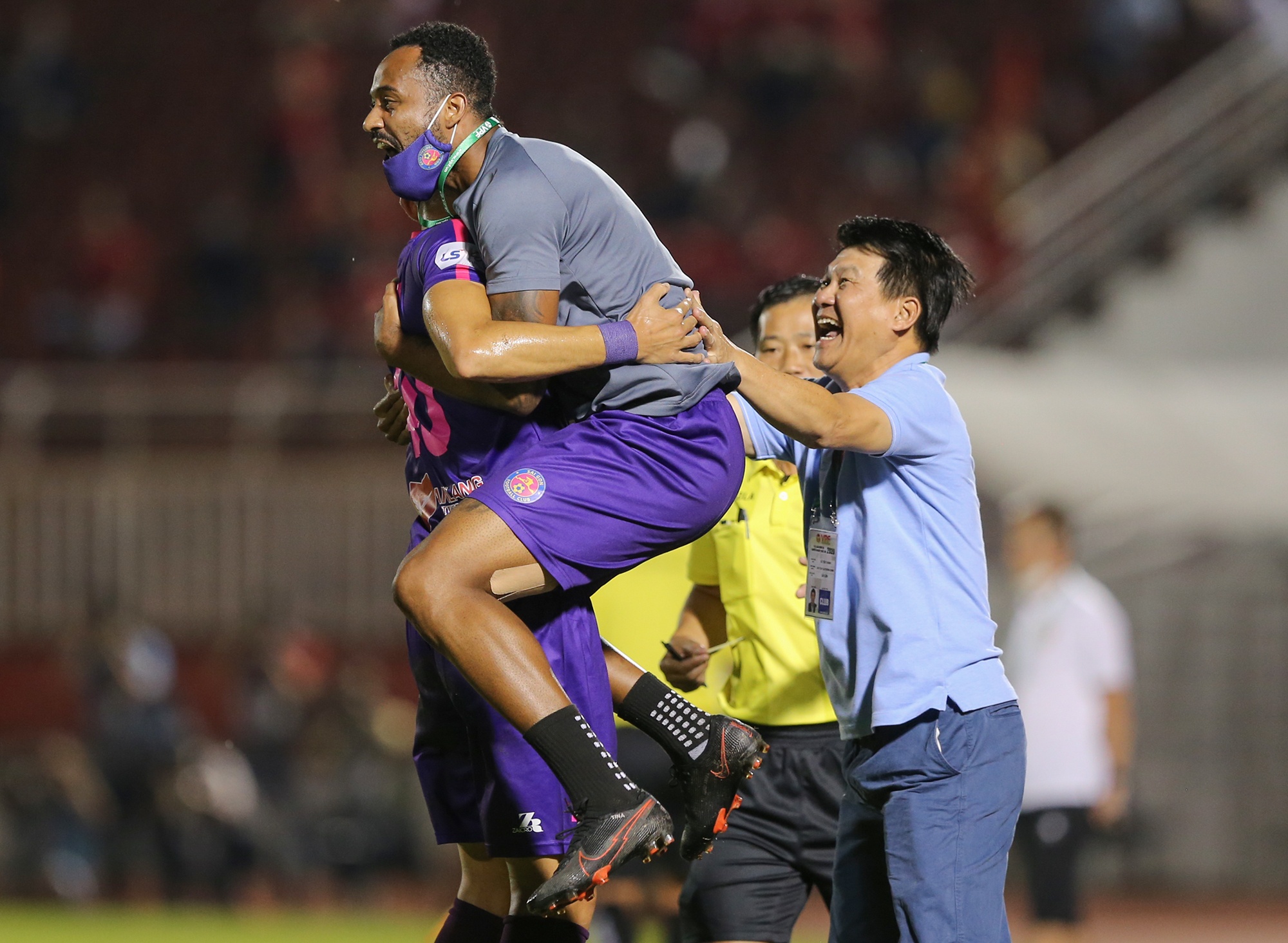 thu mon clb sai gon anh 9