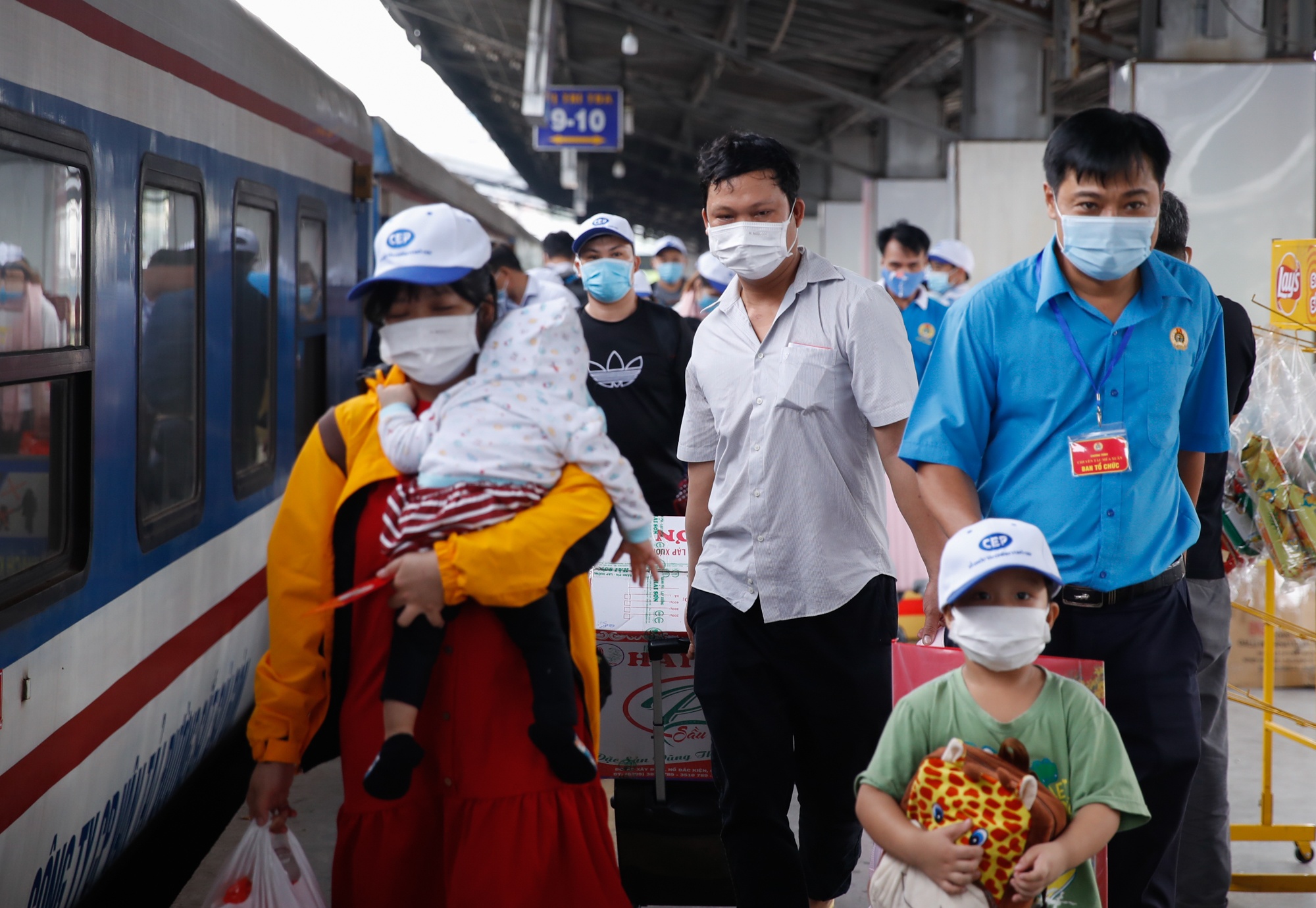 chuyen tau mua xuan anh 2