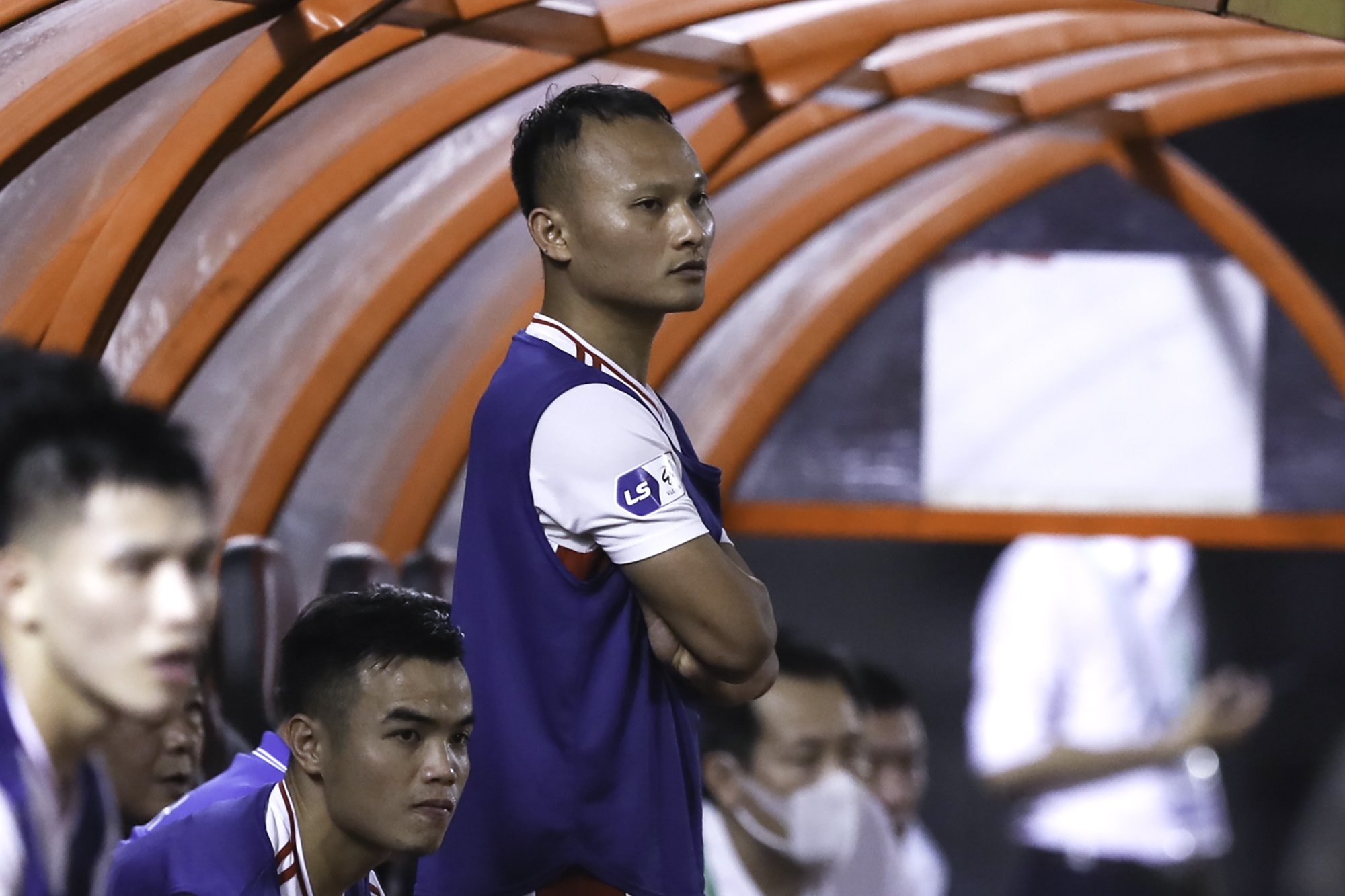 Trong Hoang chan thuong van co truyen dat chien thuat cho dong doi hinh anh