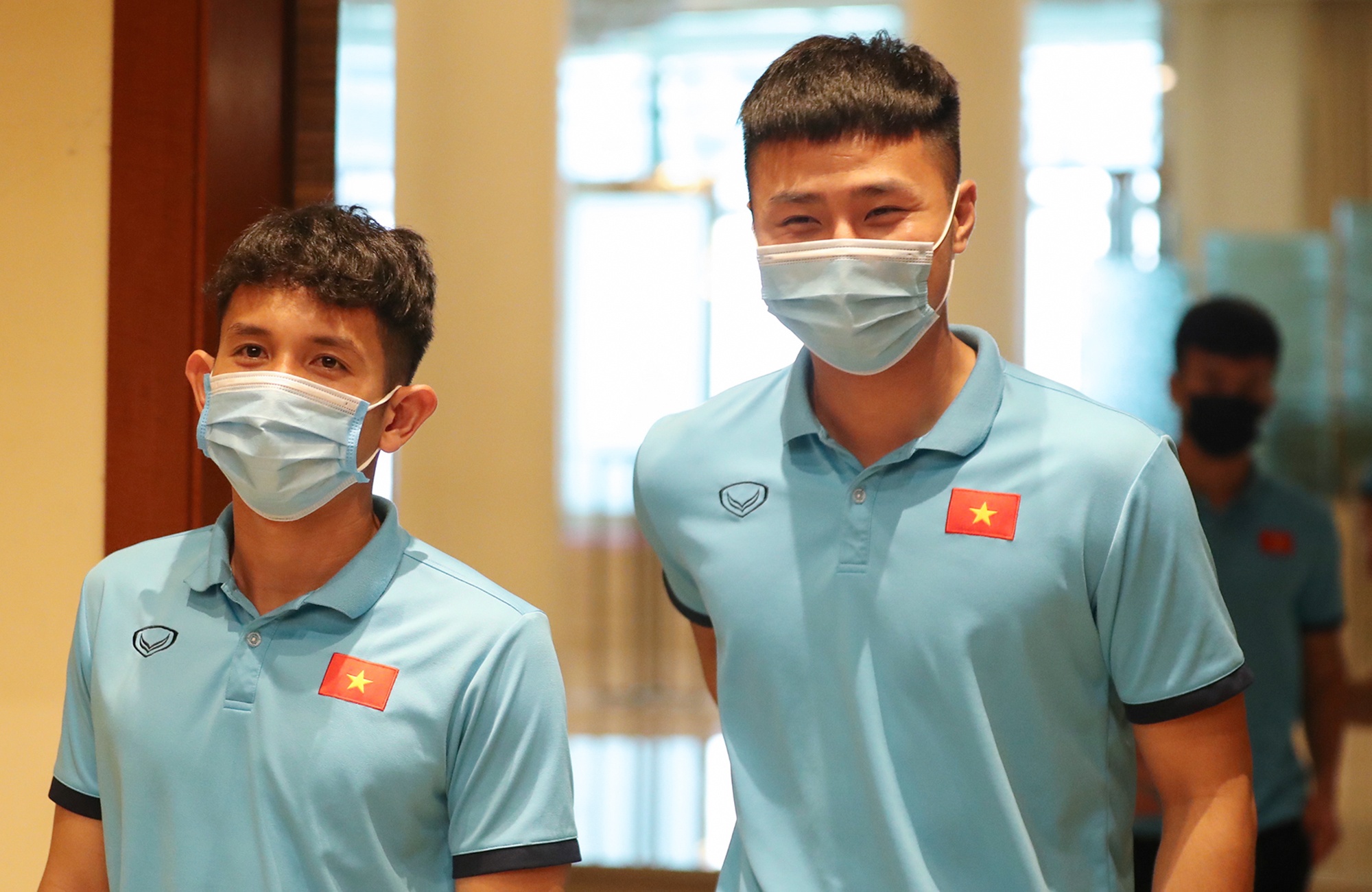 Van Toan phan chan di an trua sau tran gap Jordan hinh anh