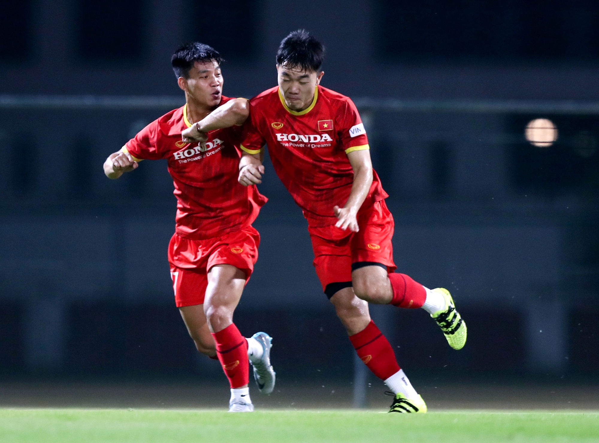 nguyen tien linh anh 8