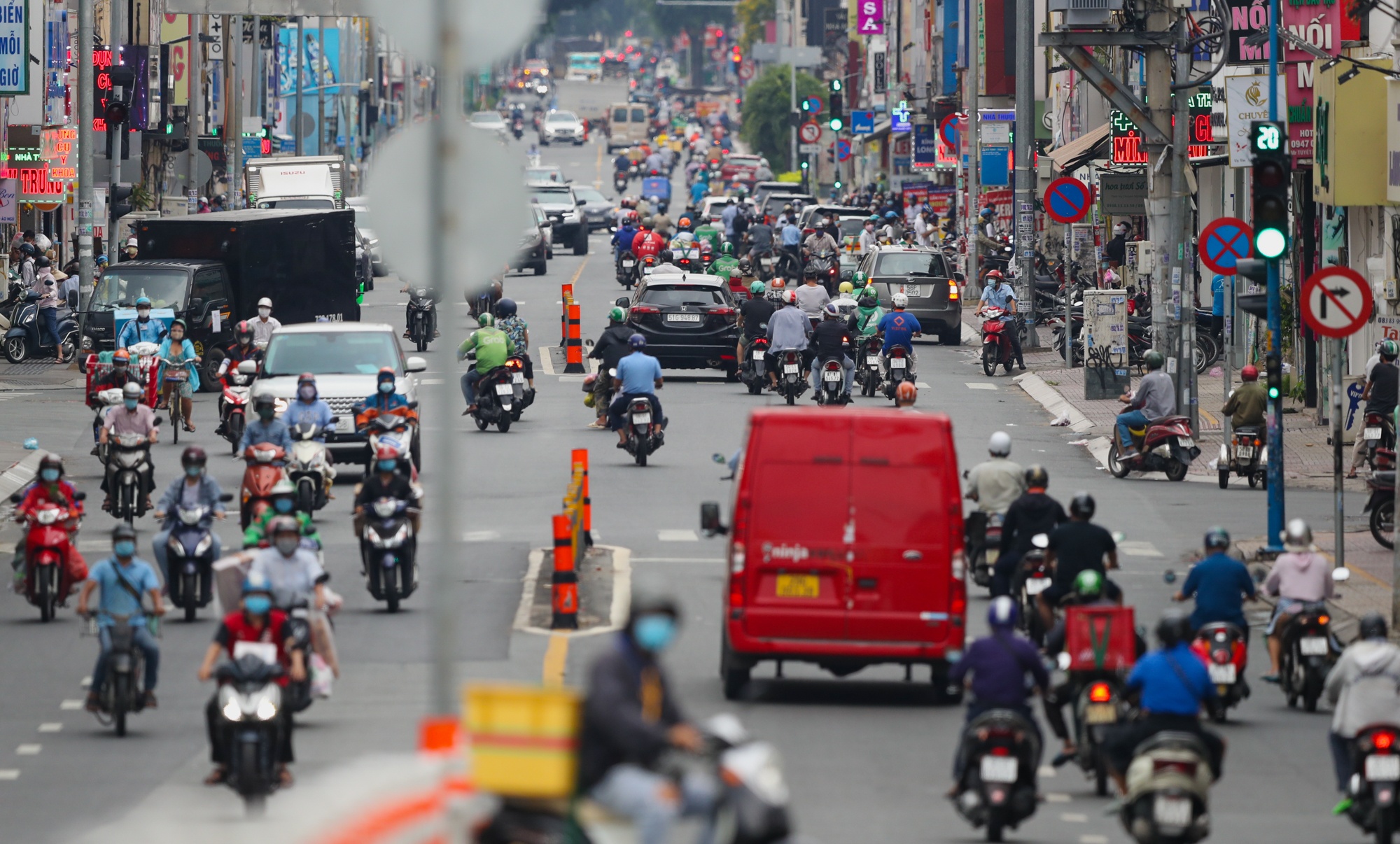 duong pho tphcm dong anh 5