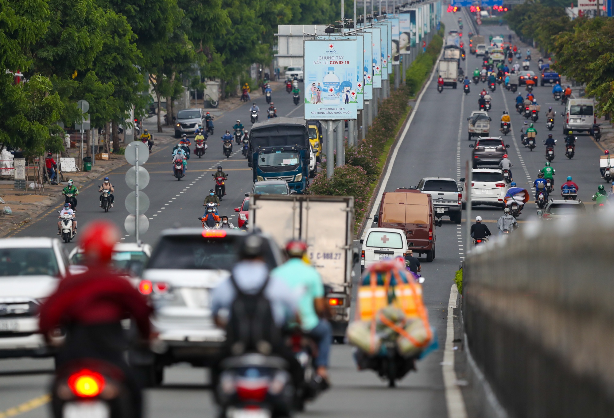 duong pho tphcm dong anh 1