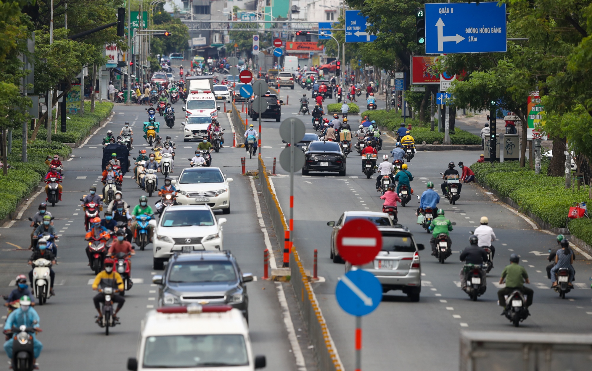 duong pho tphcm dong anh 2