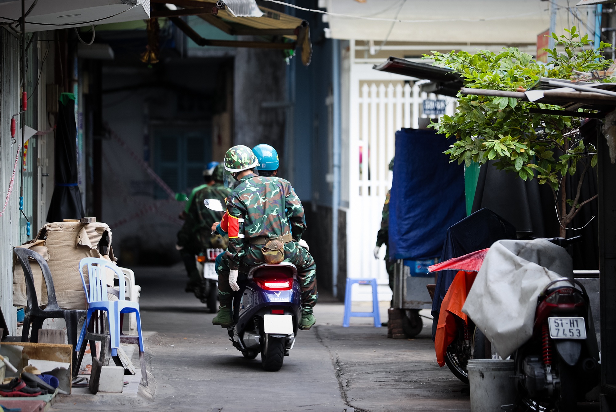 bo doi chong dich anh 6