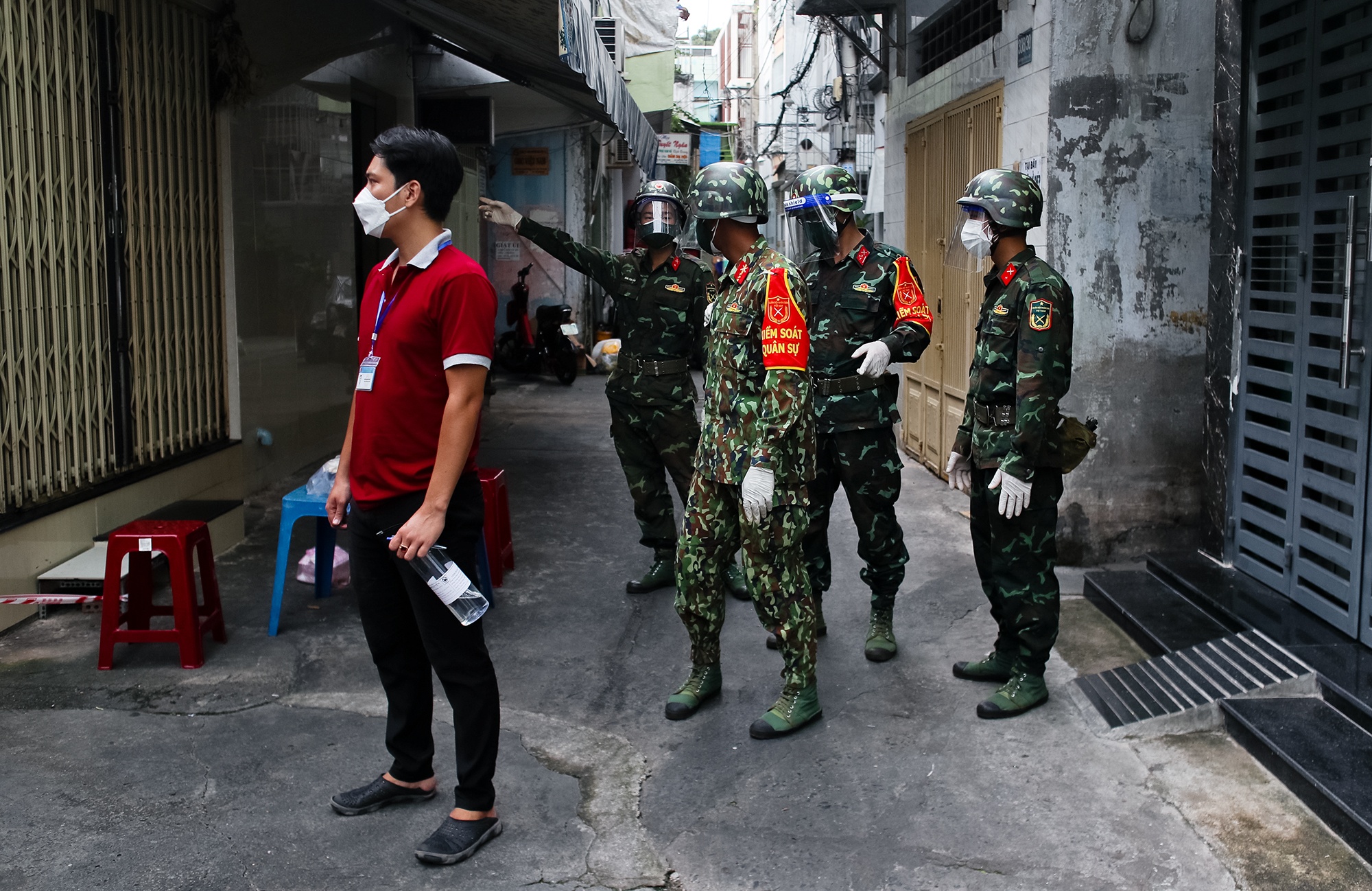 bo doi chong dich anh 2