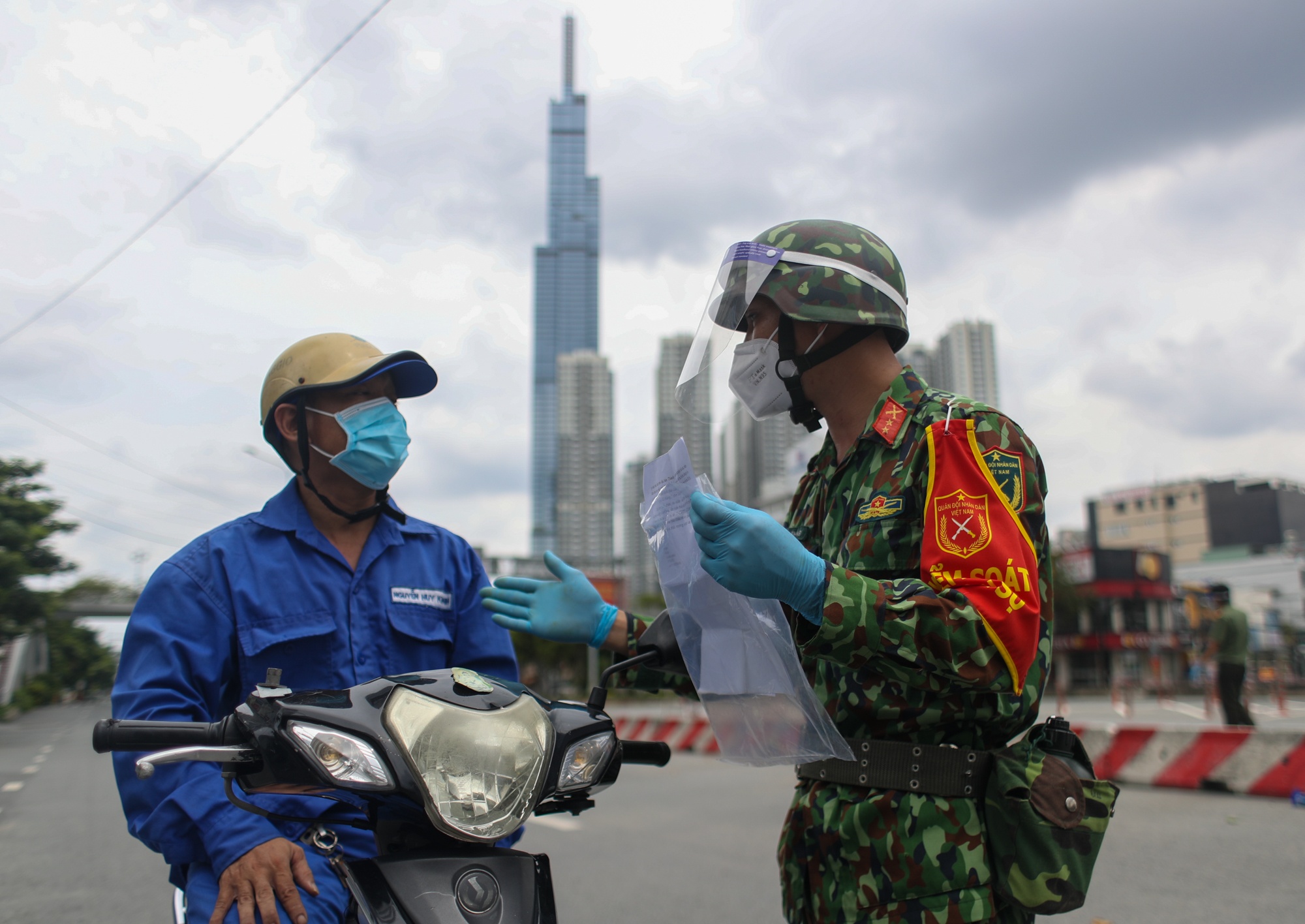 duong pho tphcm anh 2