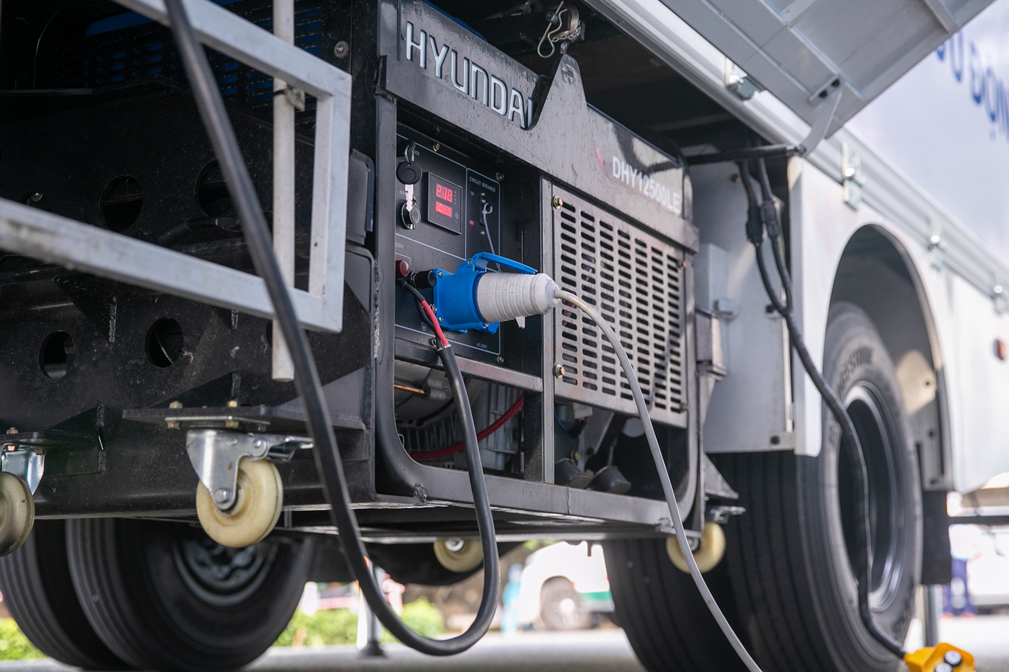 xe chuyen dung y te chup X-Quang anh 10