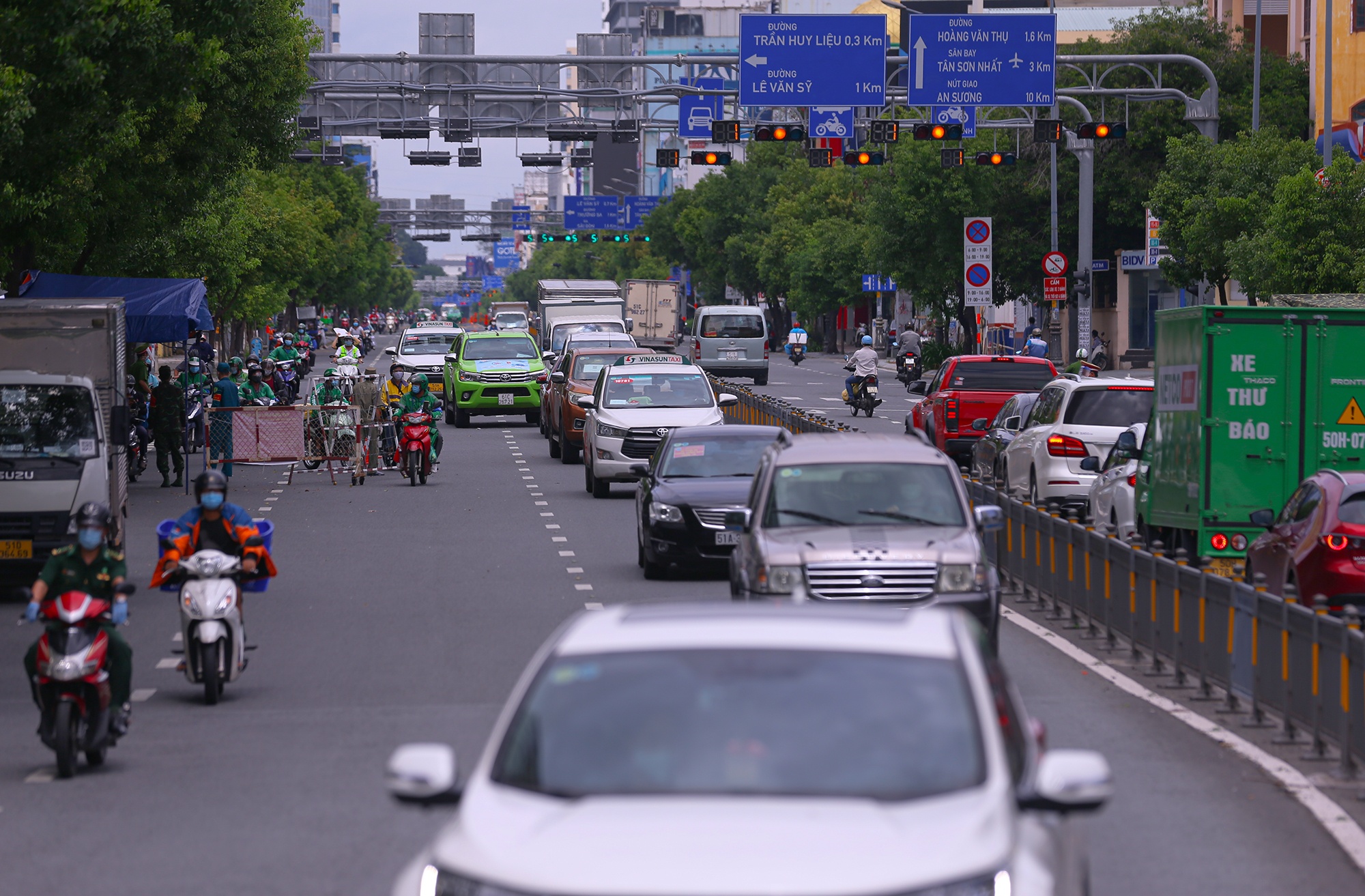 duong tphcm dong anh 8