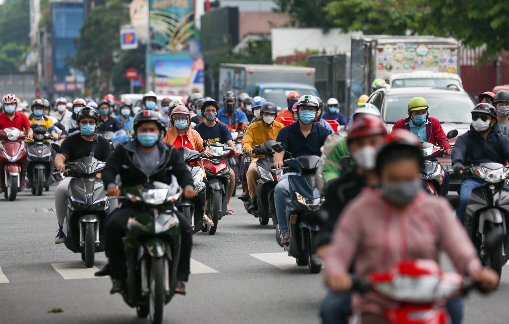 TP.HCM hop bao ngay dau ap dung Chi thi 18 anh 1