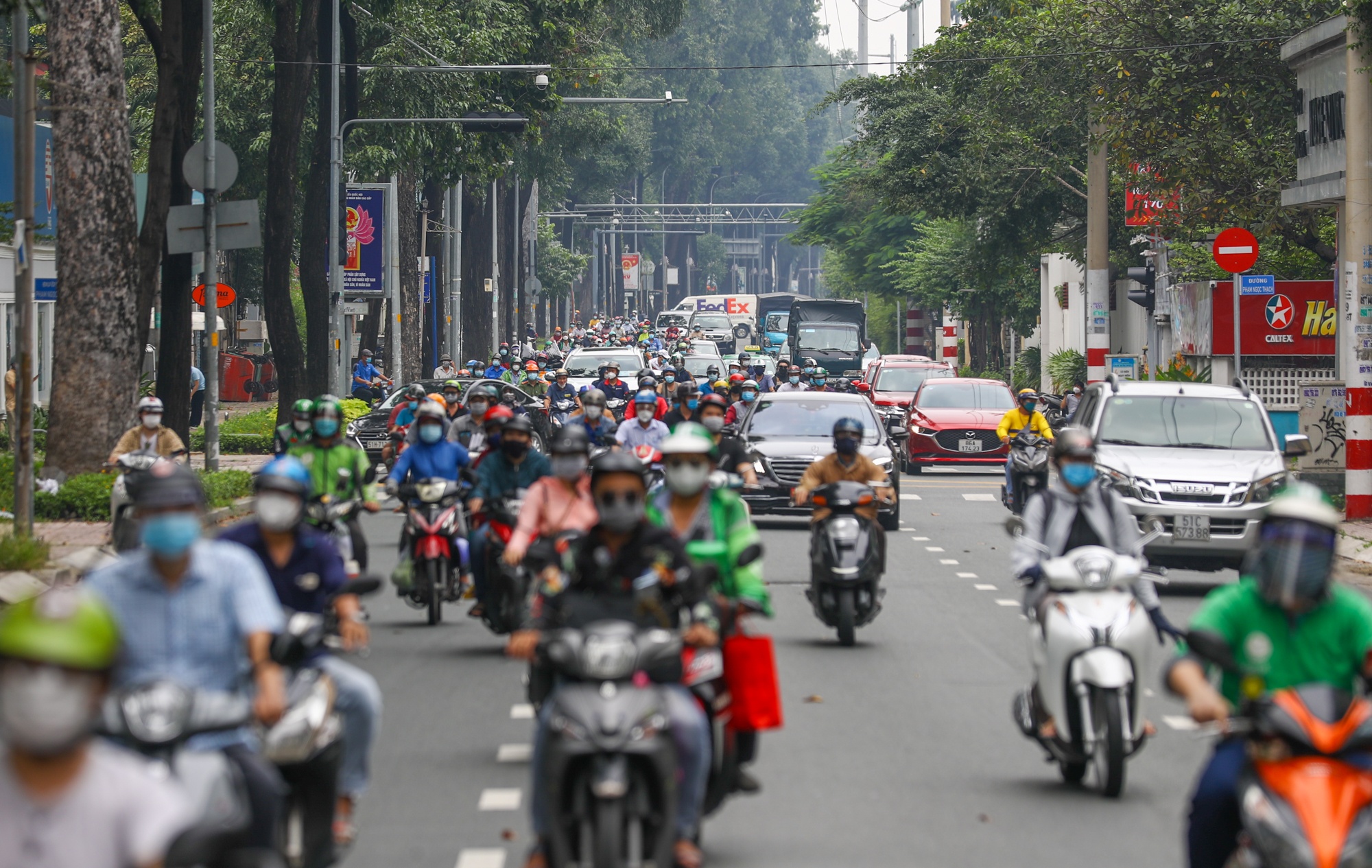 duong pho tphcm anh 10