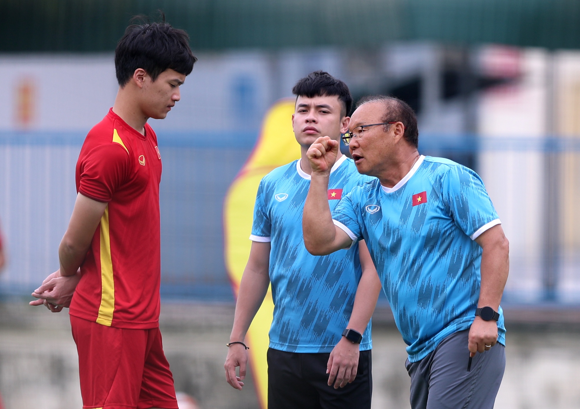 Ong Park goi tung tru cot ra trao doi truoc tran gap Timor Leste hinh anh