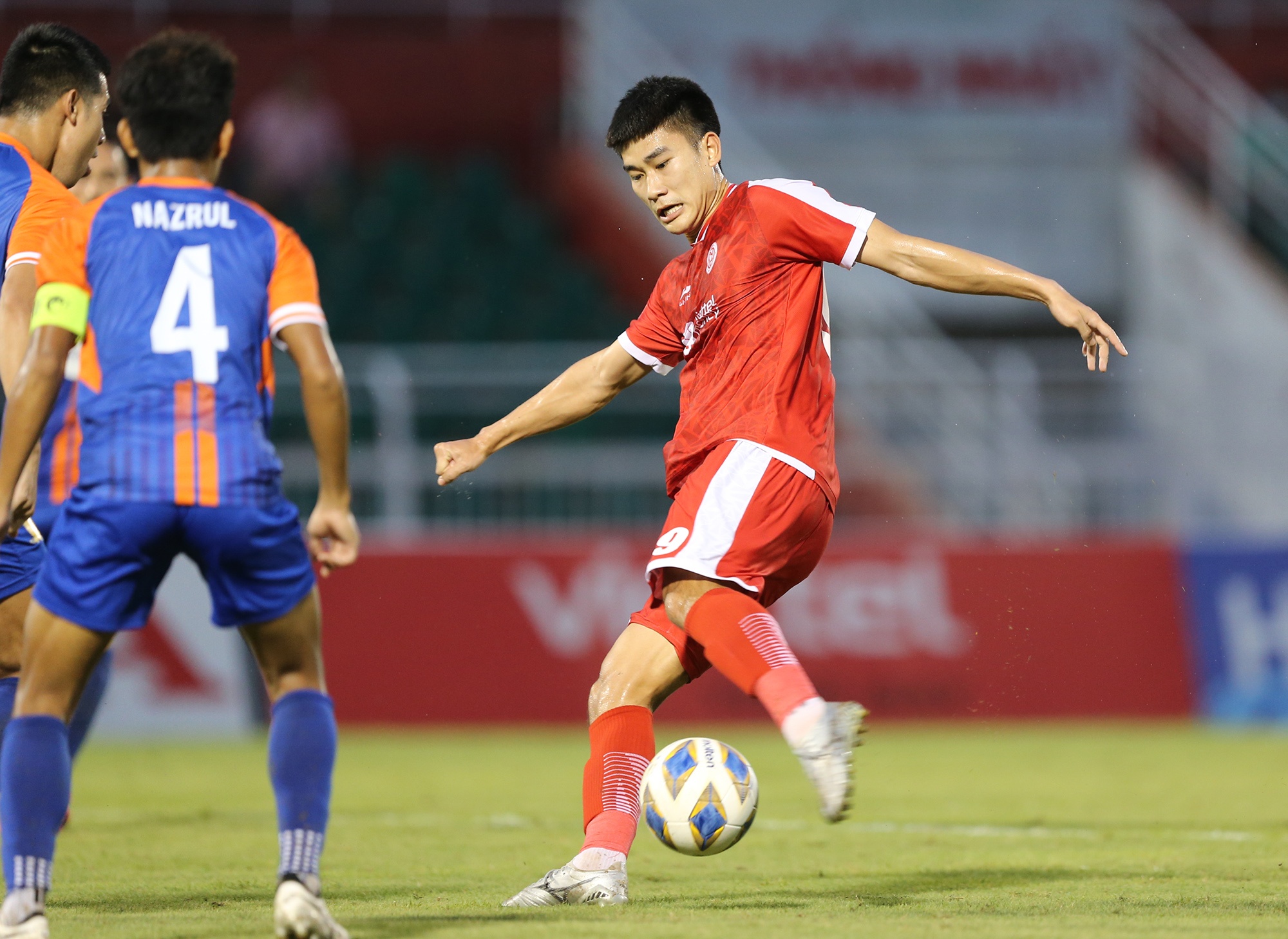 nham manh dung anh 8