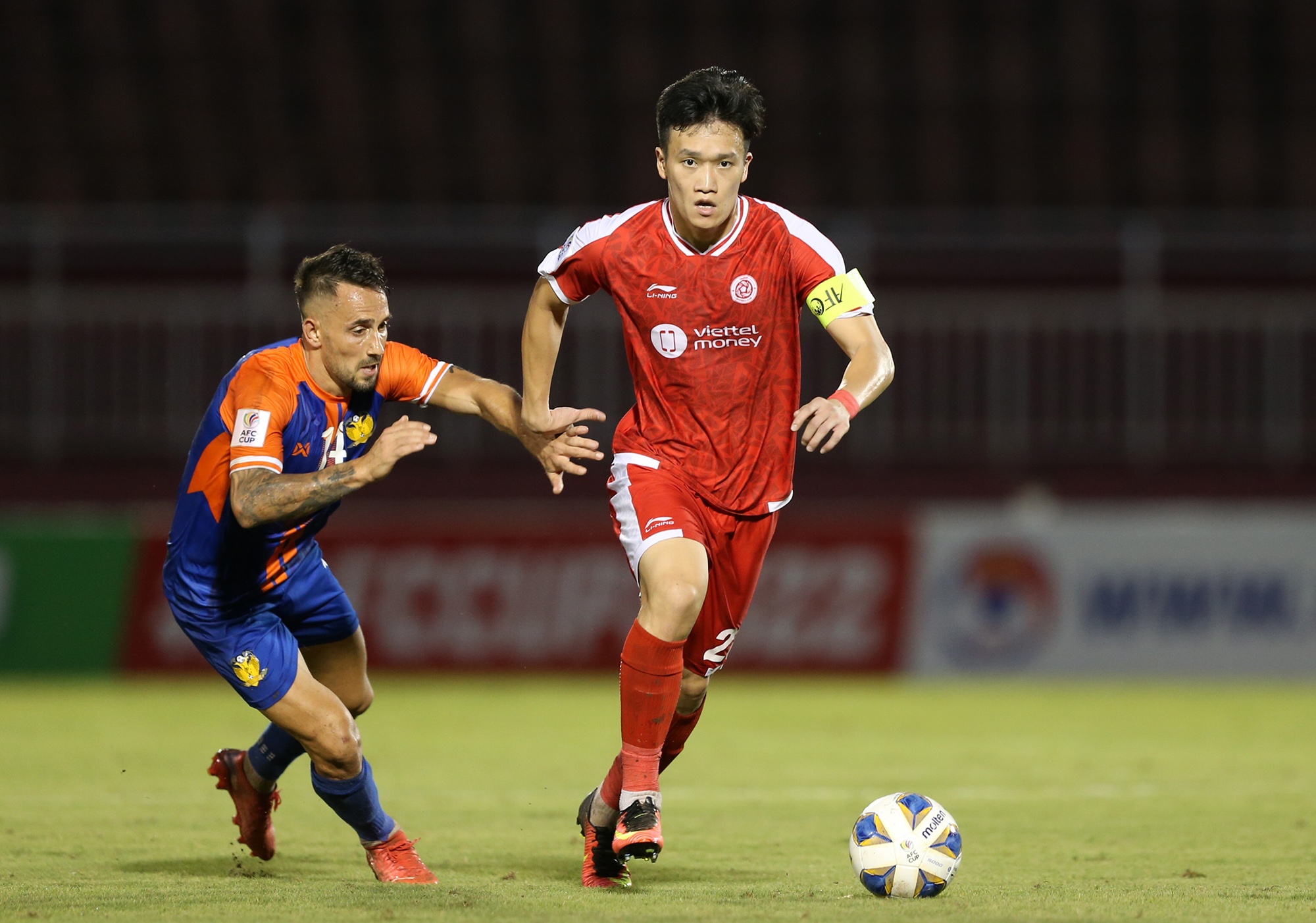 nham manh dung anh 10