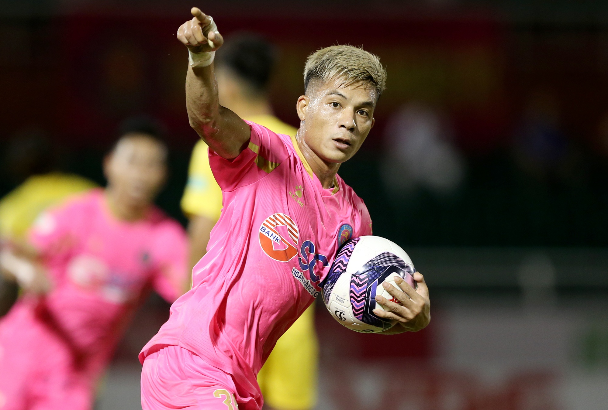 pham manh hung anh 12