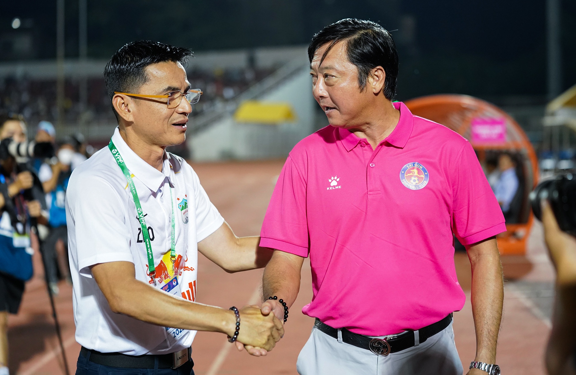 Kiatisuk pha hong ngay ra mat cua Le Huynh Duc hinh anh