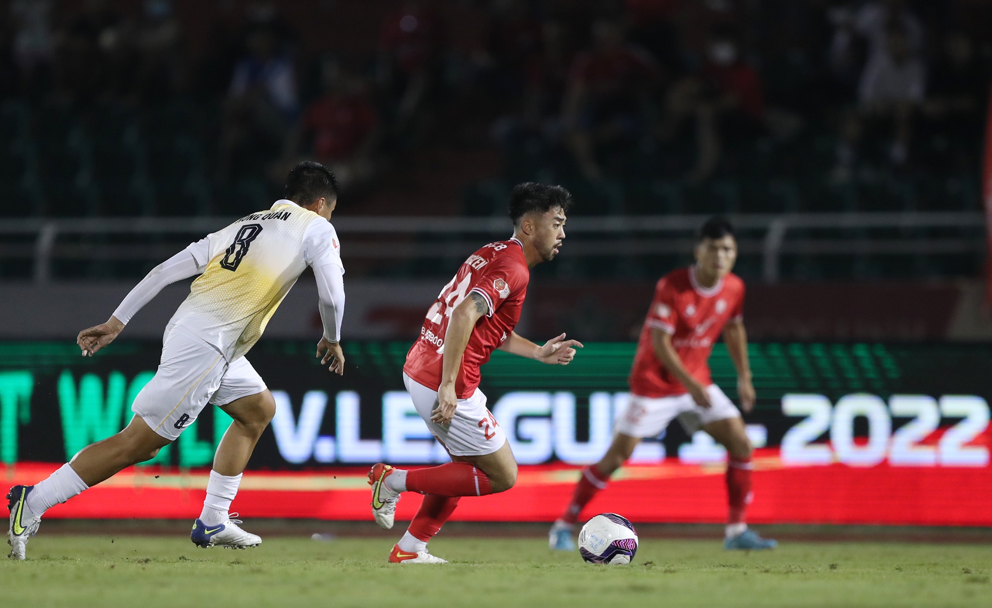 lee nguyen phan ung trong tai anh 6