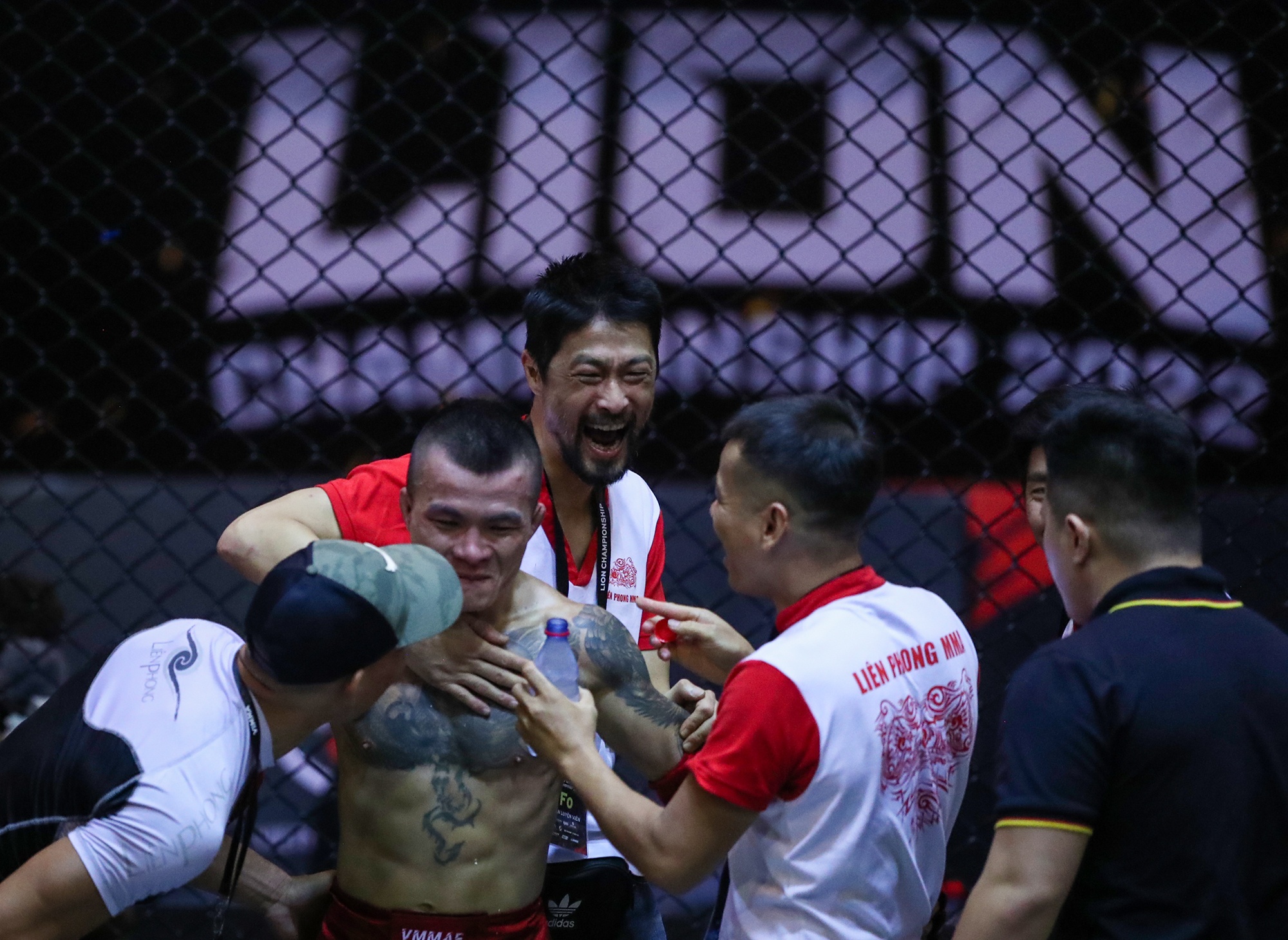 johnny tri nguyen anh 8