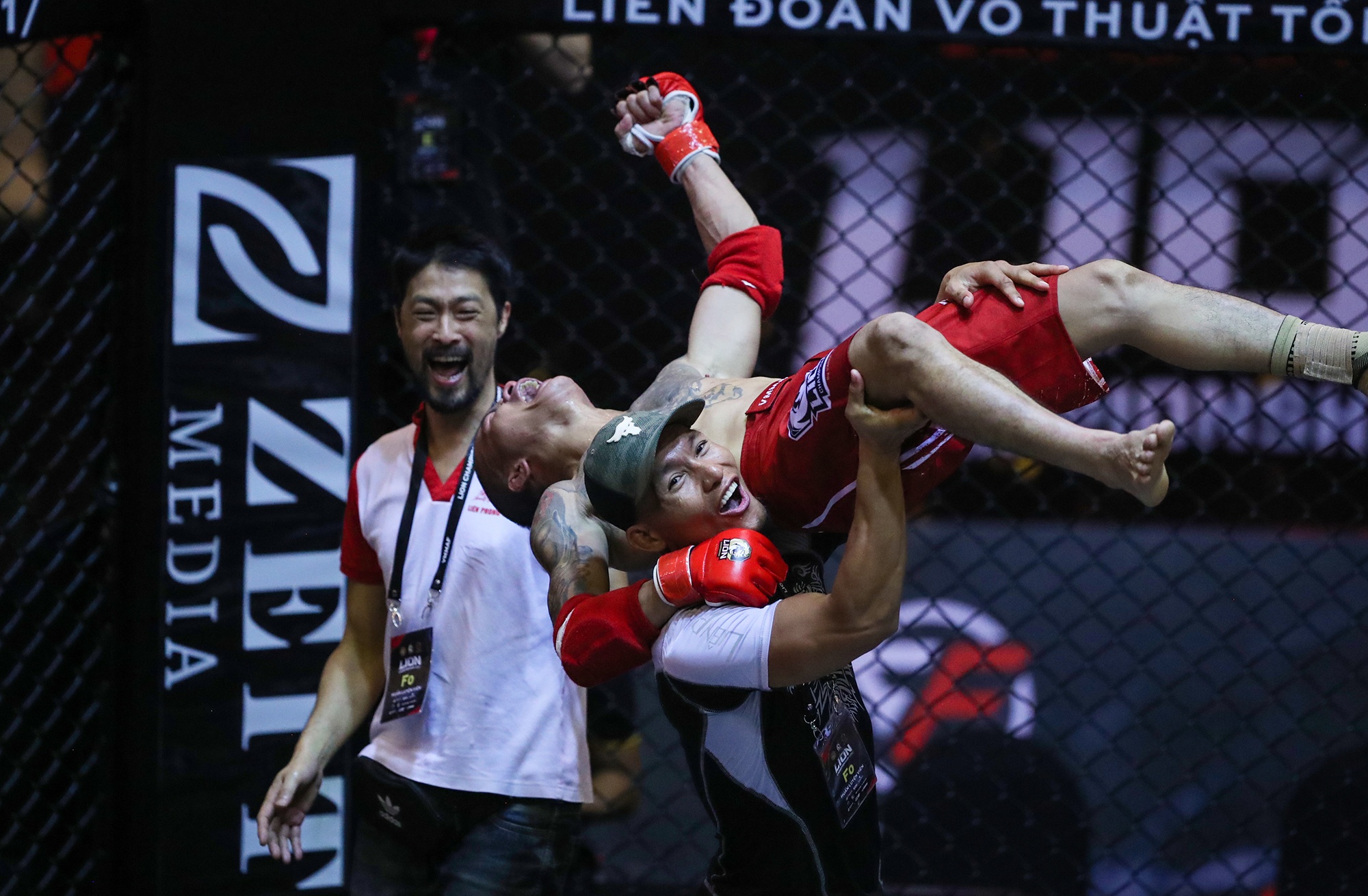 johnny tri nguyen anh 9