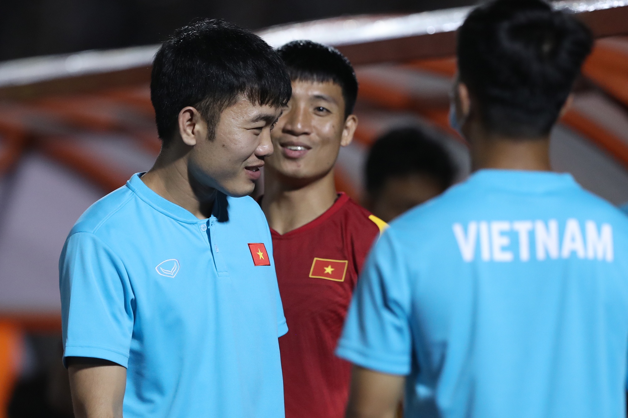 Ban gai Quang Hai anh 8