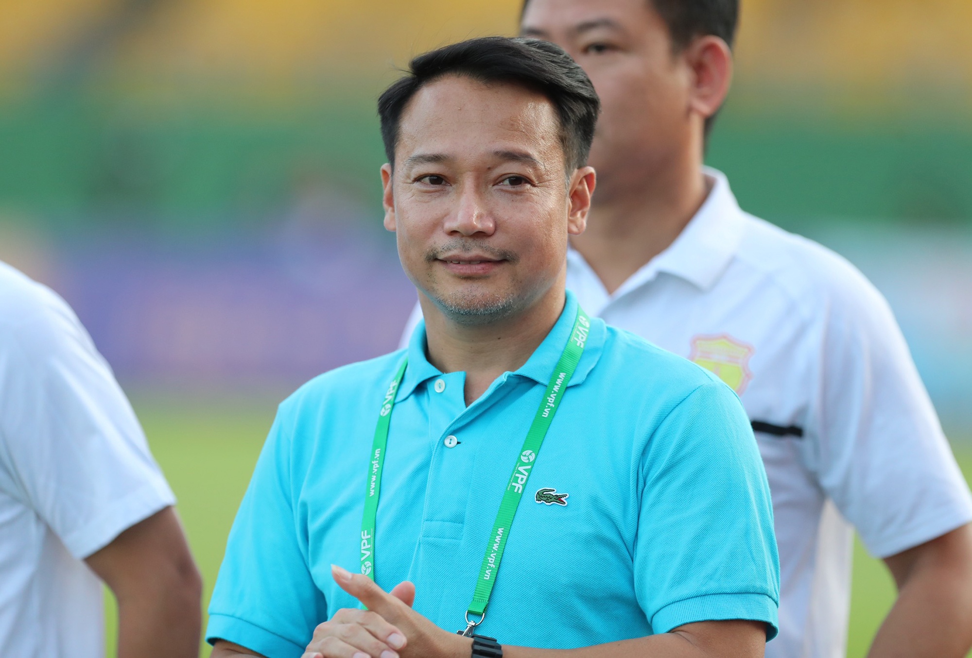 HLV Nam Dinh tu tin doi nha se tru hang hinh anh