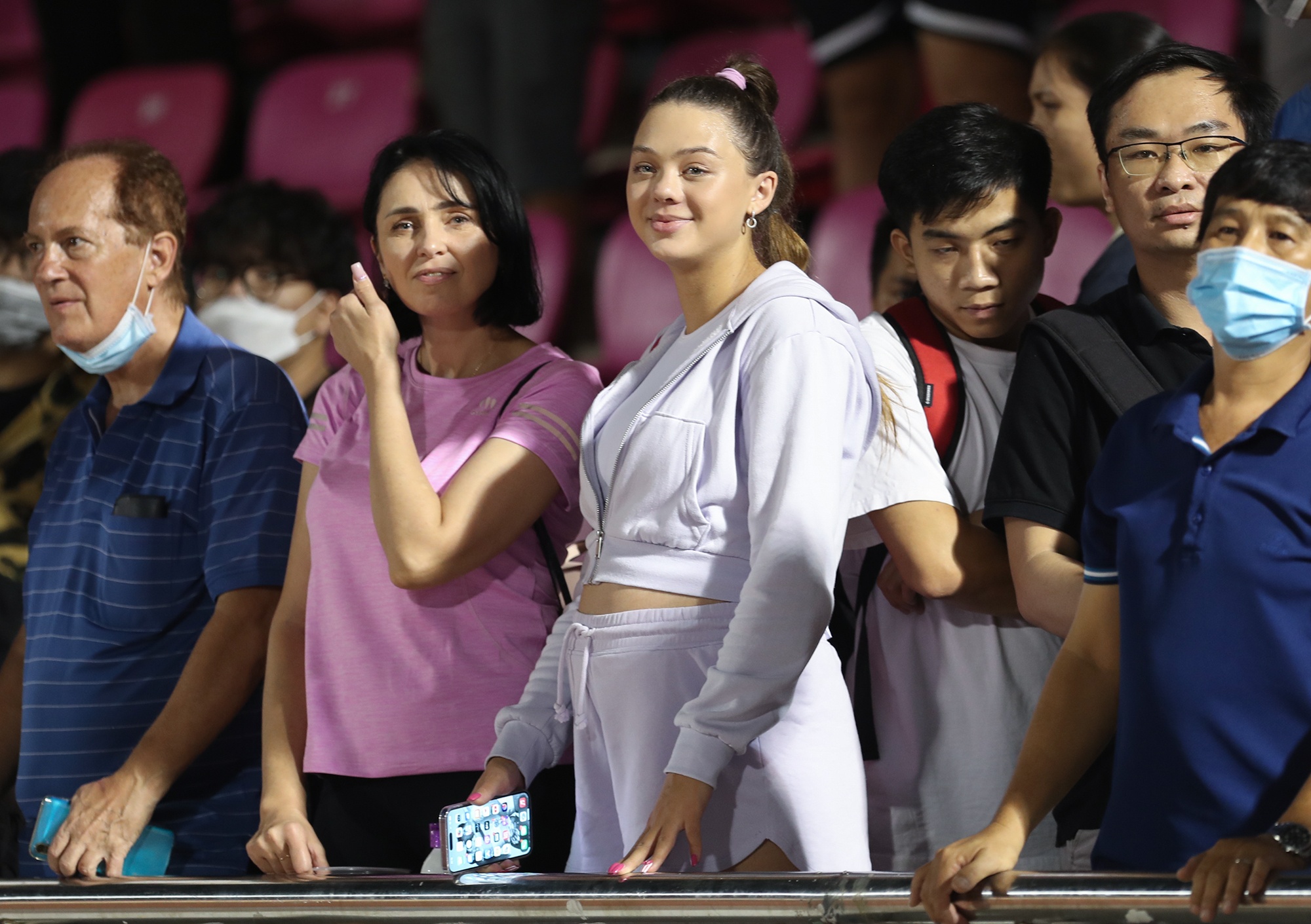 Vo bau cua Bui Tien Dung toi san co vu chong hinh anh