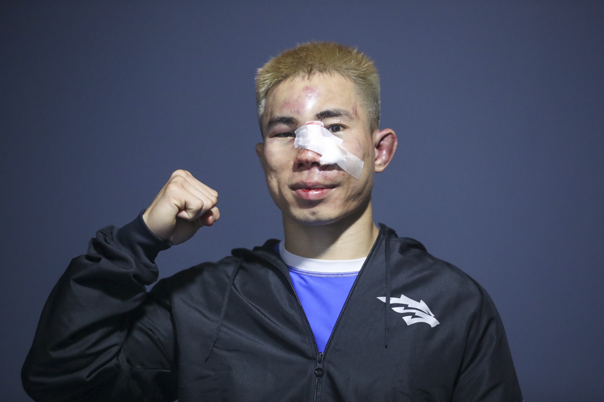 Guong mat bien dang cua vo si sau chien thang tai giai MMA Viet Nam hinh anh