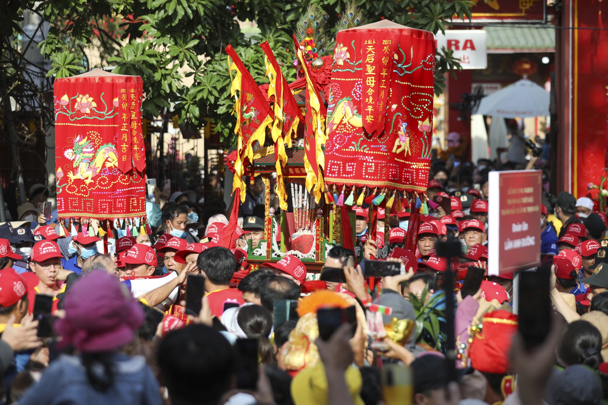 chua ba binh duong anh 7