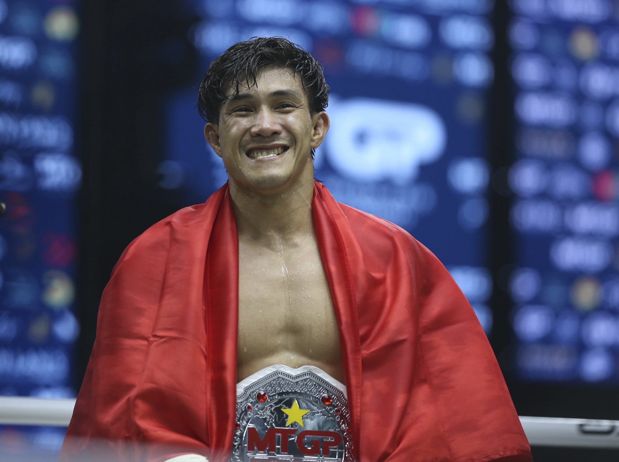 nguyen tran duy nhat anh 8