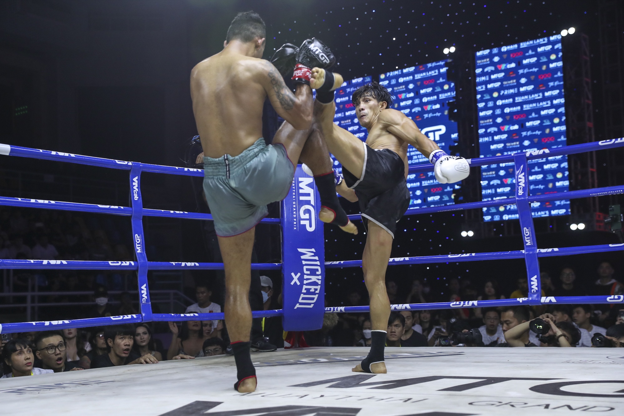 nguyen tran duy nhat anh 6