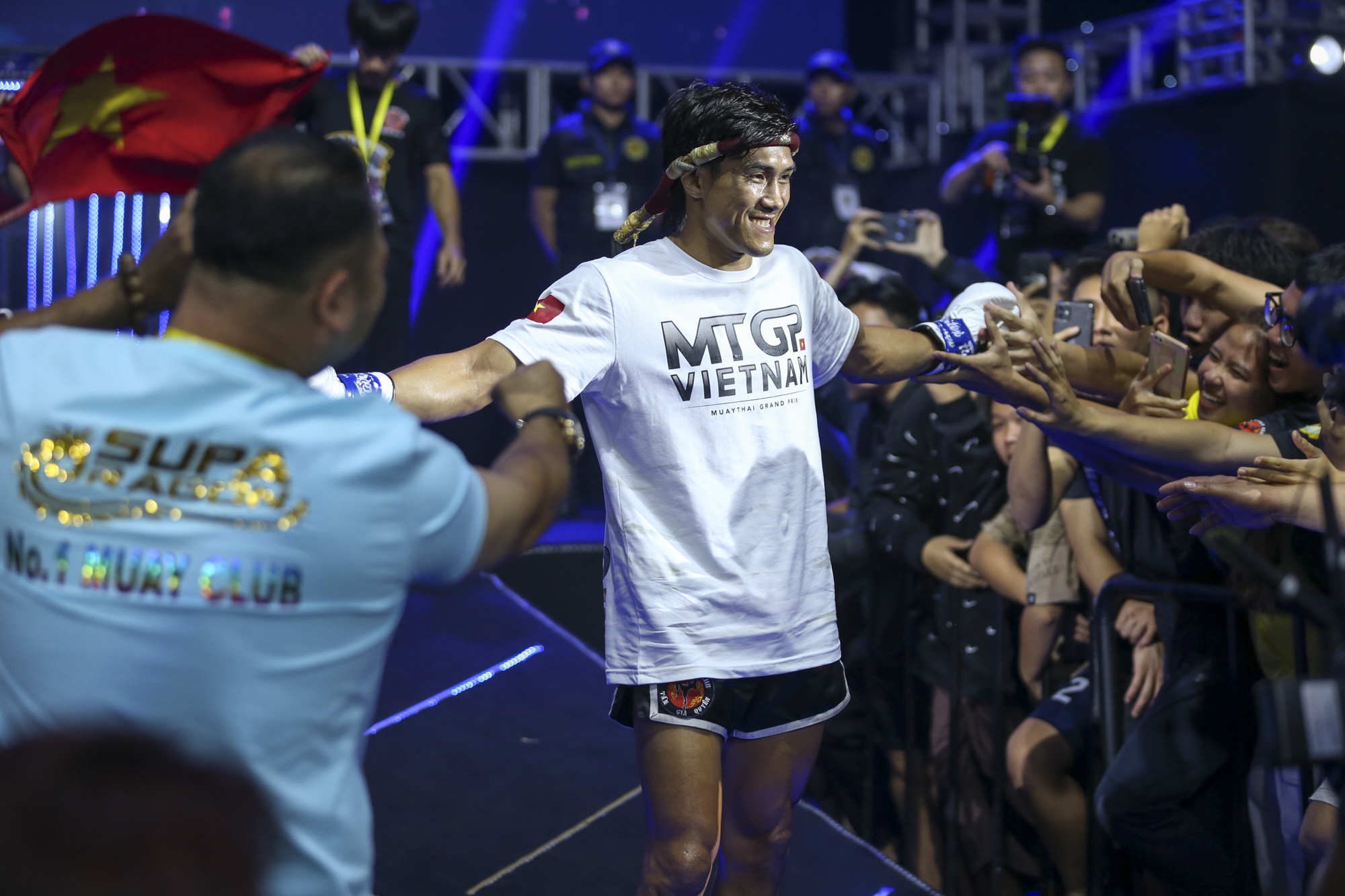 nguyen tran duy nhat anh 1