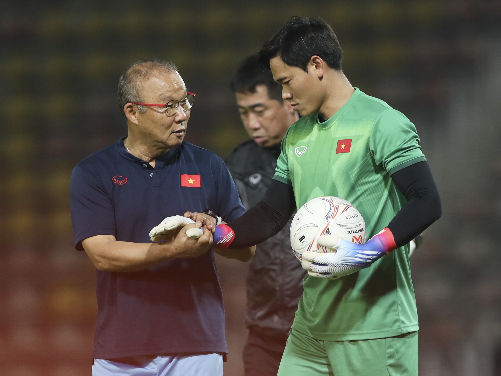 Ong Park lam gi tai buoi tap cuoi cua tuyen Viet Nam? hinh anh
