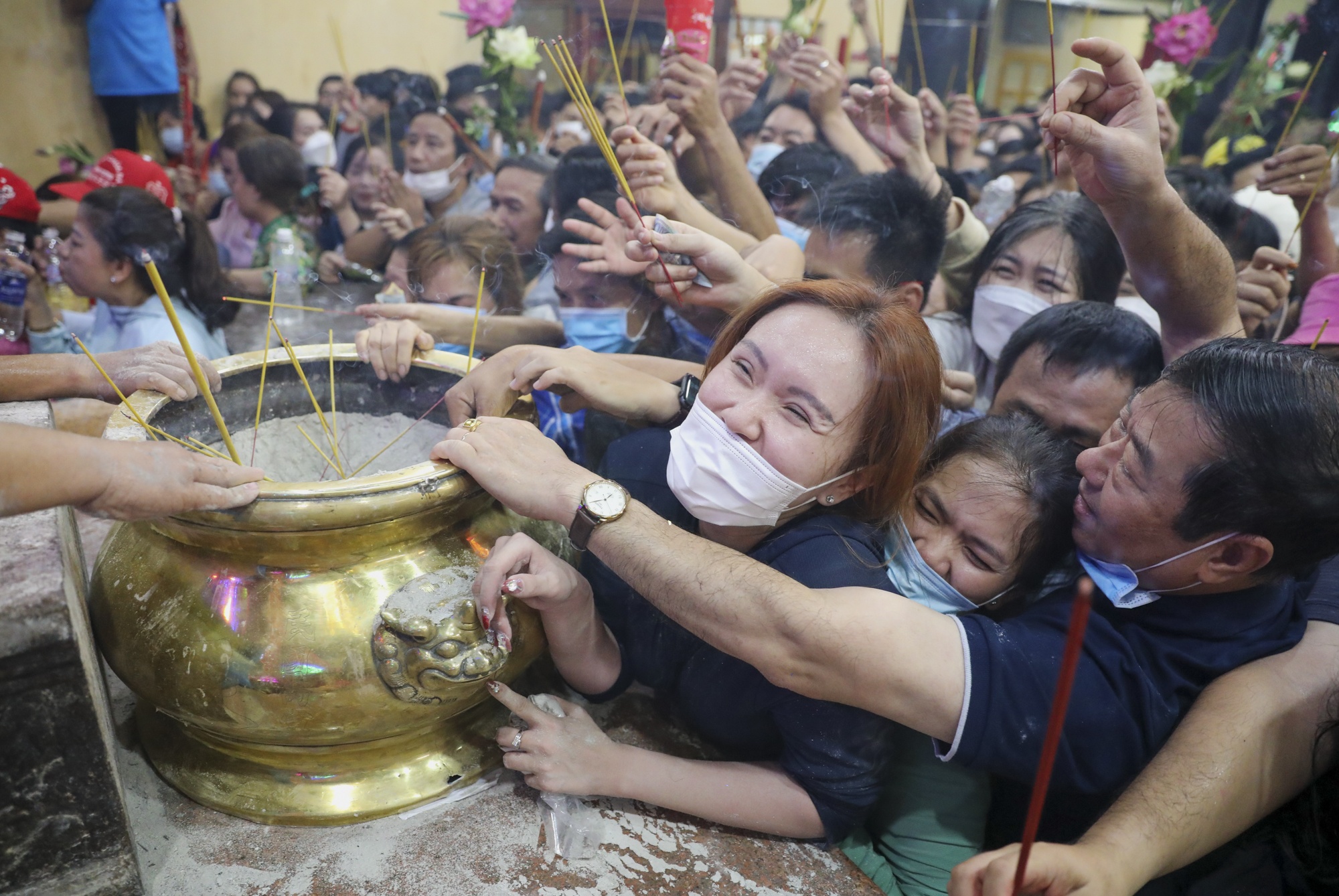chua ba binh duong anh 1