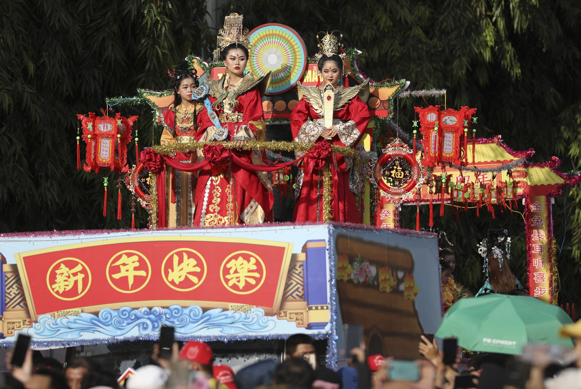 chua ba binh duong anh 12