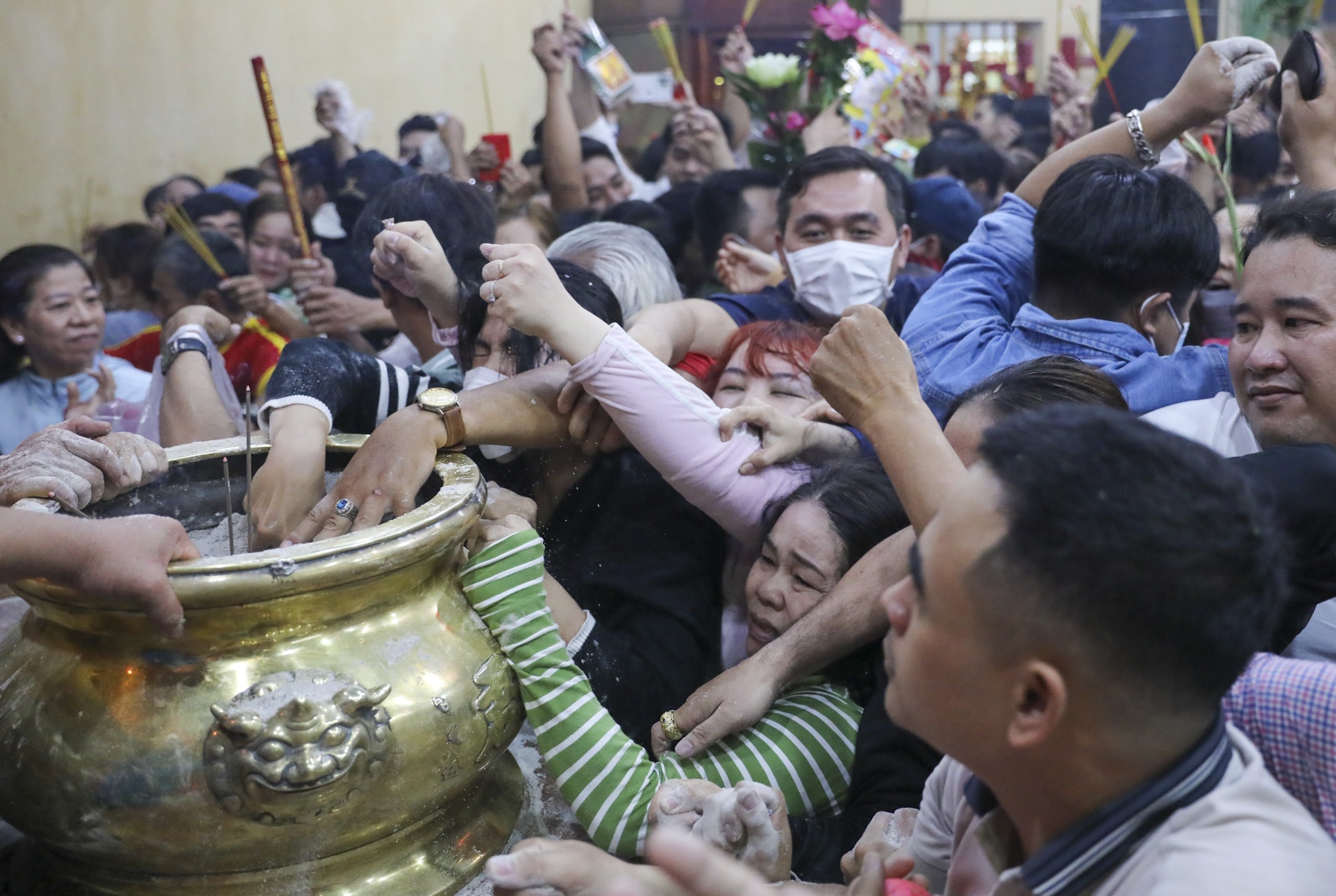 chua ba binh duong anh 3