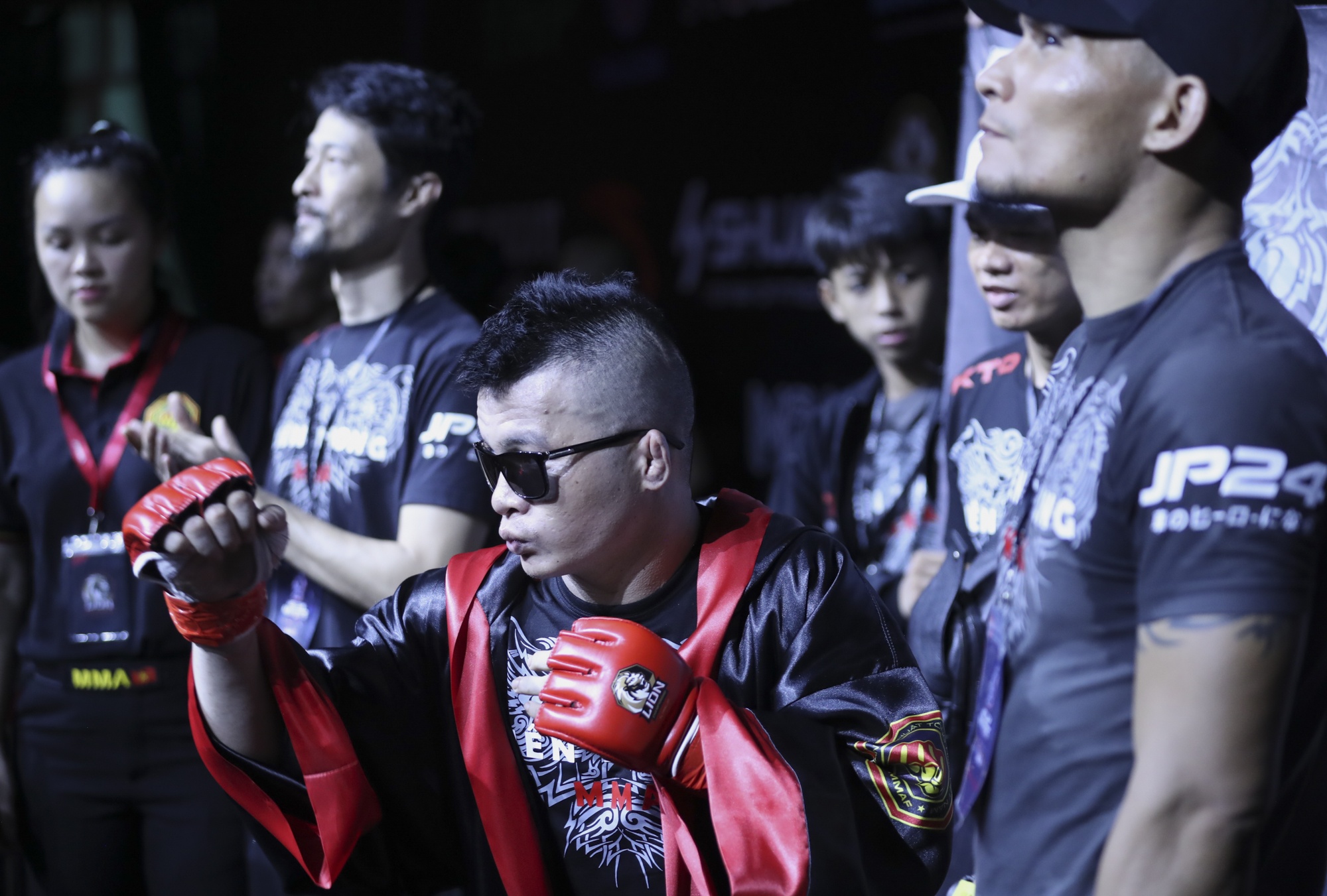 Johnny Tri Nguyen anh 7