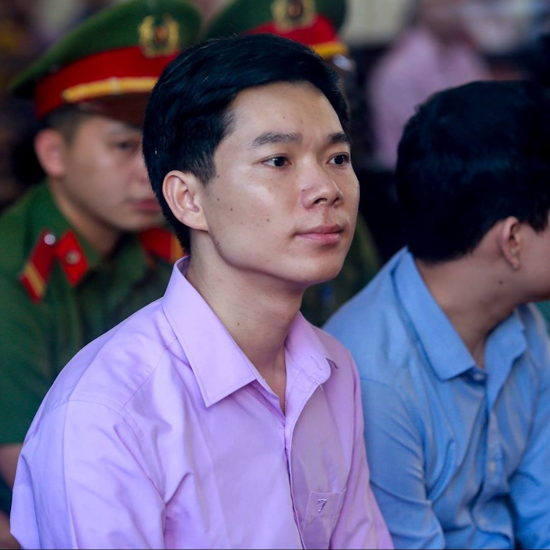 6 dieu can biet viec bac si Hoang Cong Luong giu quyen im lang tai toa hinh anh