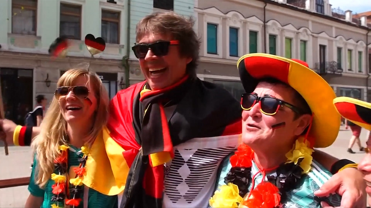 Truoc tran, CDV Duc lac quan nghi doi nha thang Han Quoc 4-0 hinh anh