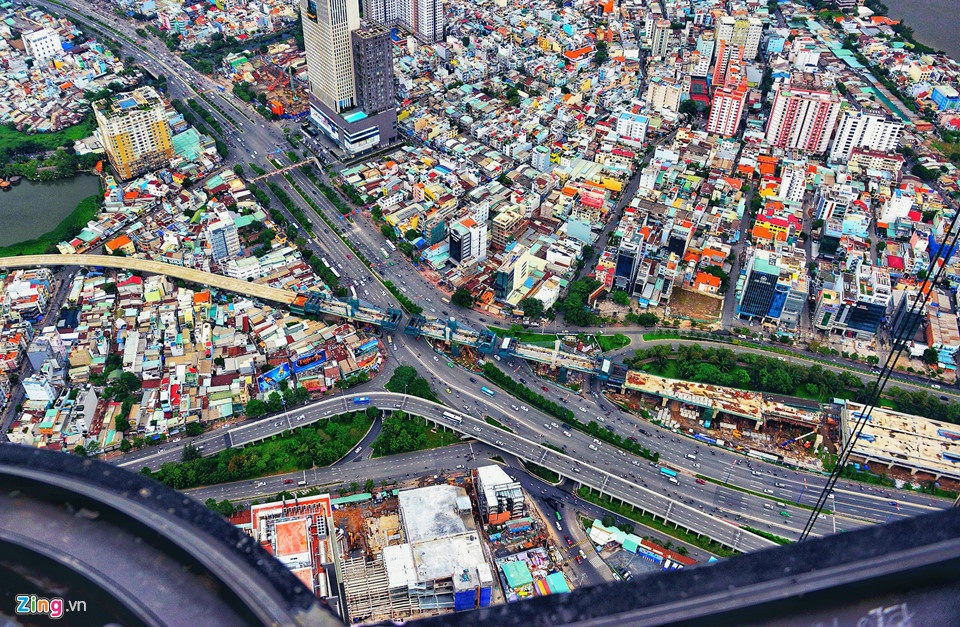 Ngam Sai Gon tu noc toa nha 81 tang hinh anh