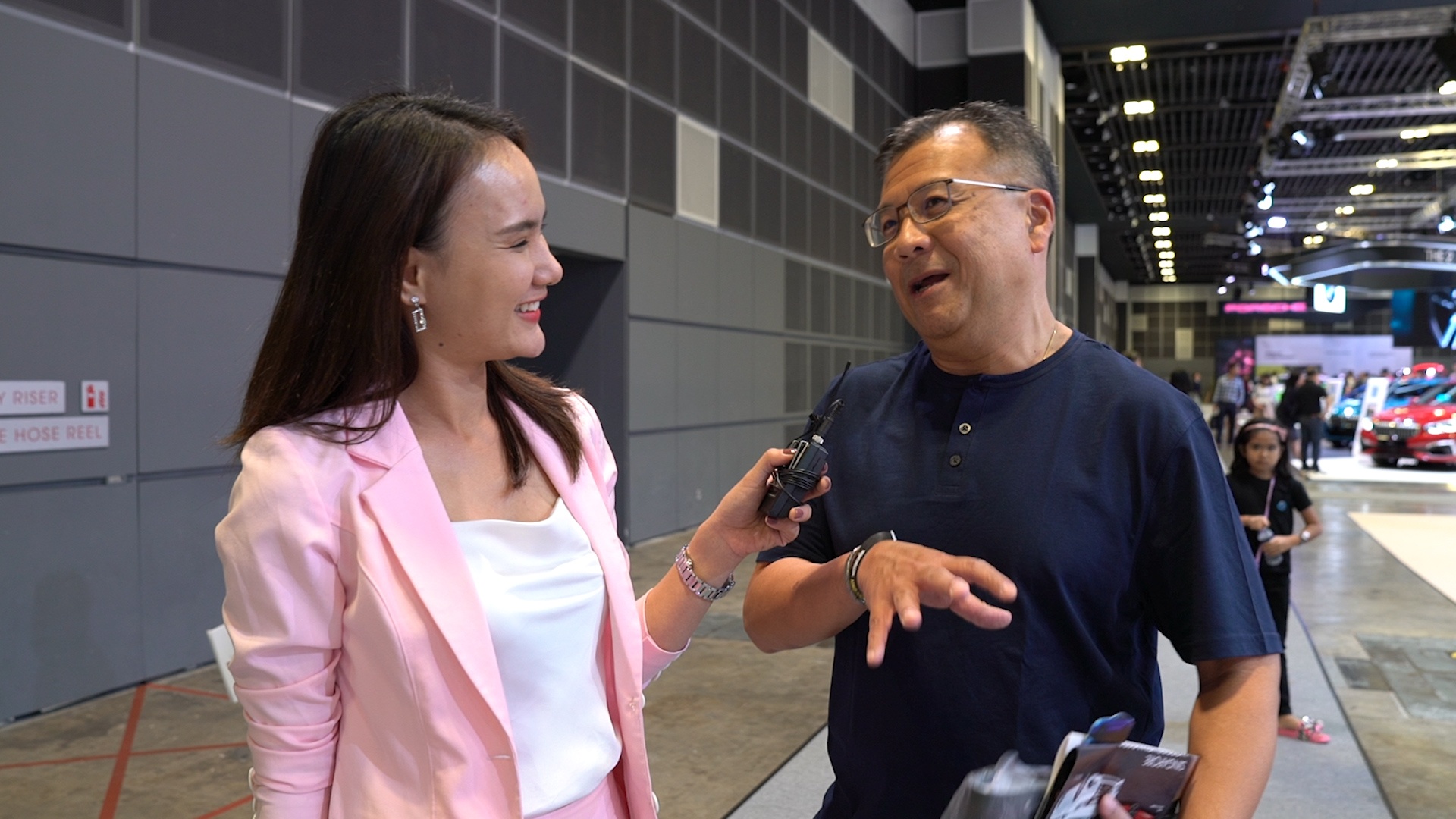 Nguoi Singapore: 'Thue oto cao nhung chung toi van se mua xe' hinh anh