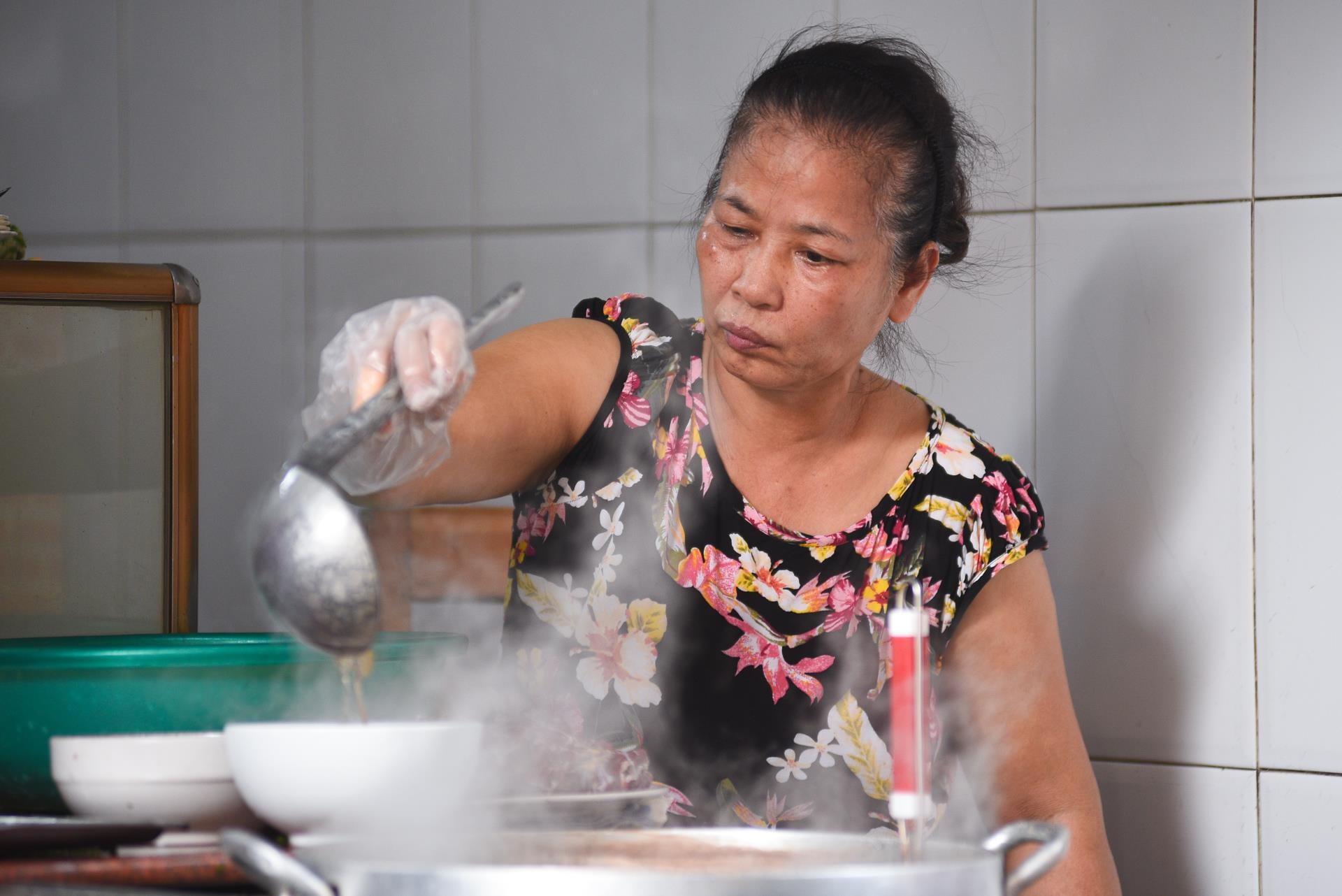 80.000 mot bat pho Man, anh 3