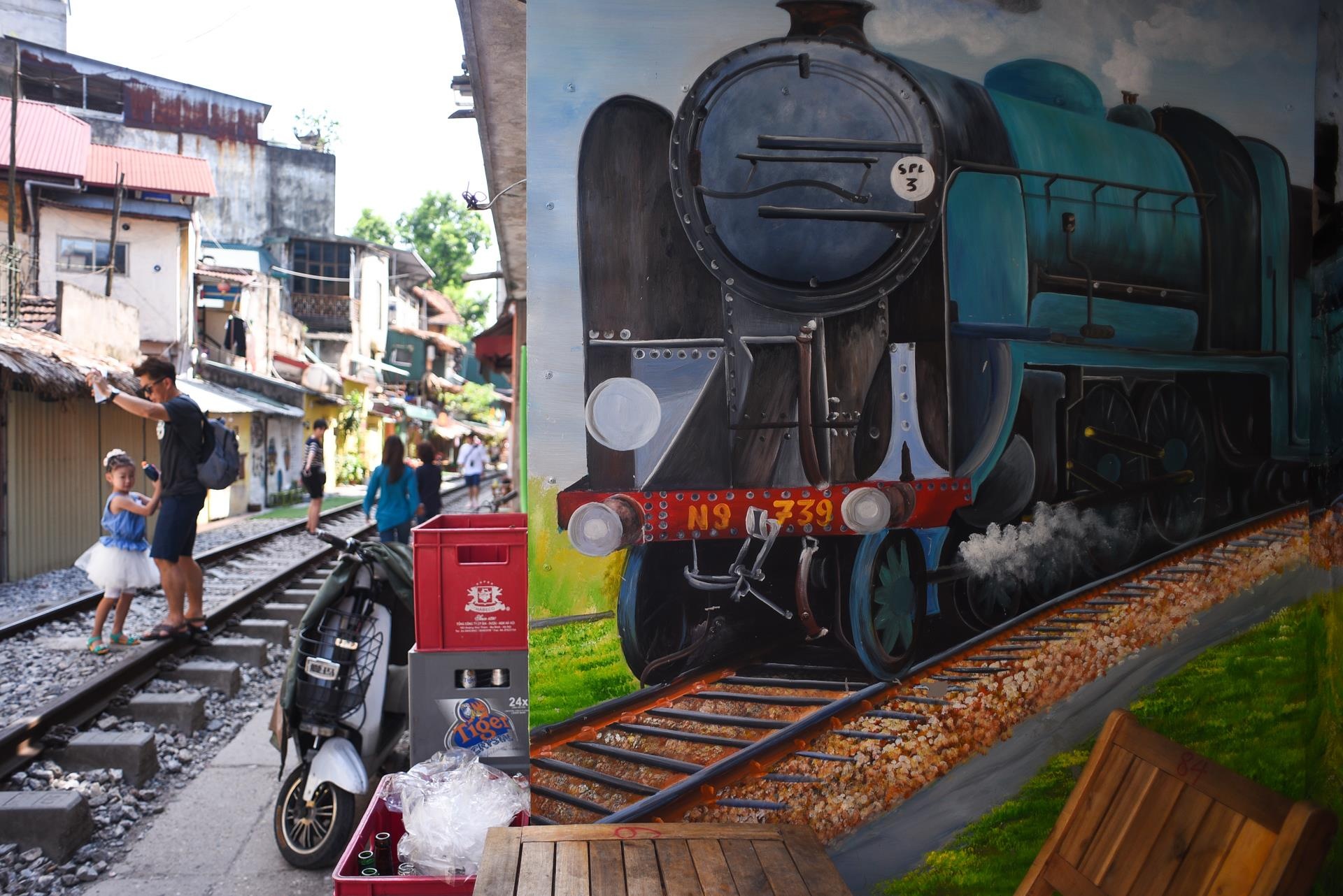 Phố du lịch đường tàu Hà Nội ảnh 13 Pho du lich duong tau Ha Noi anh 13