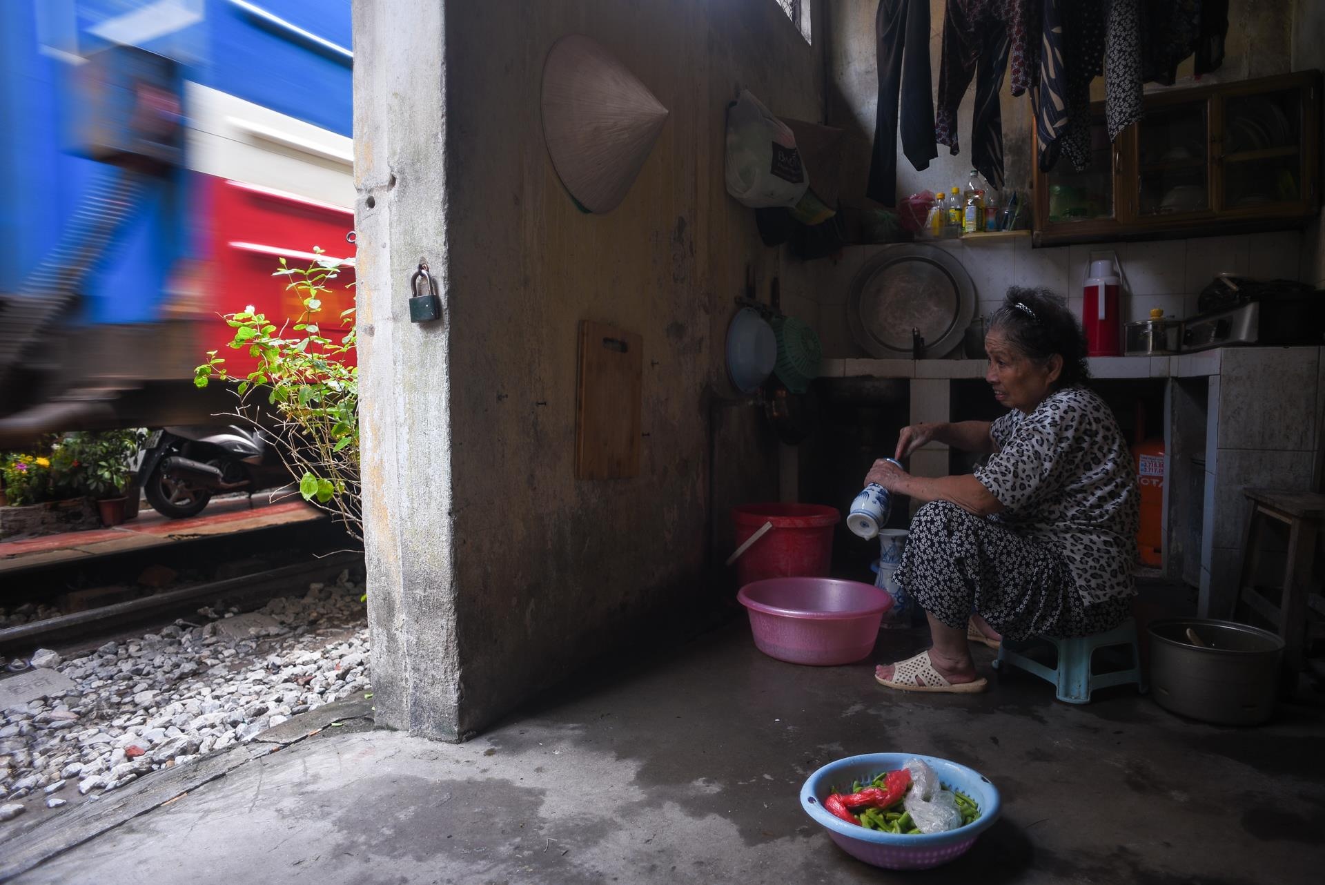 Phố du lịch đường tàu Hà Nội ảnh 19 Pho du lich duong tau Ha Noi anh 19