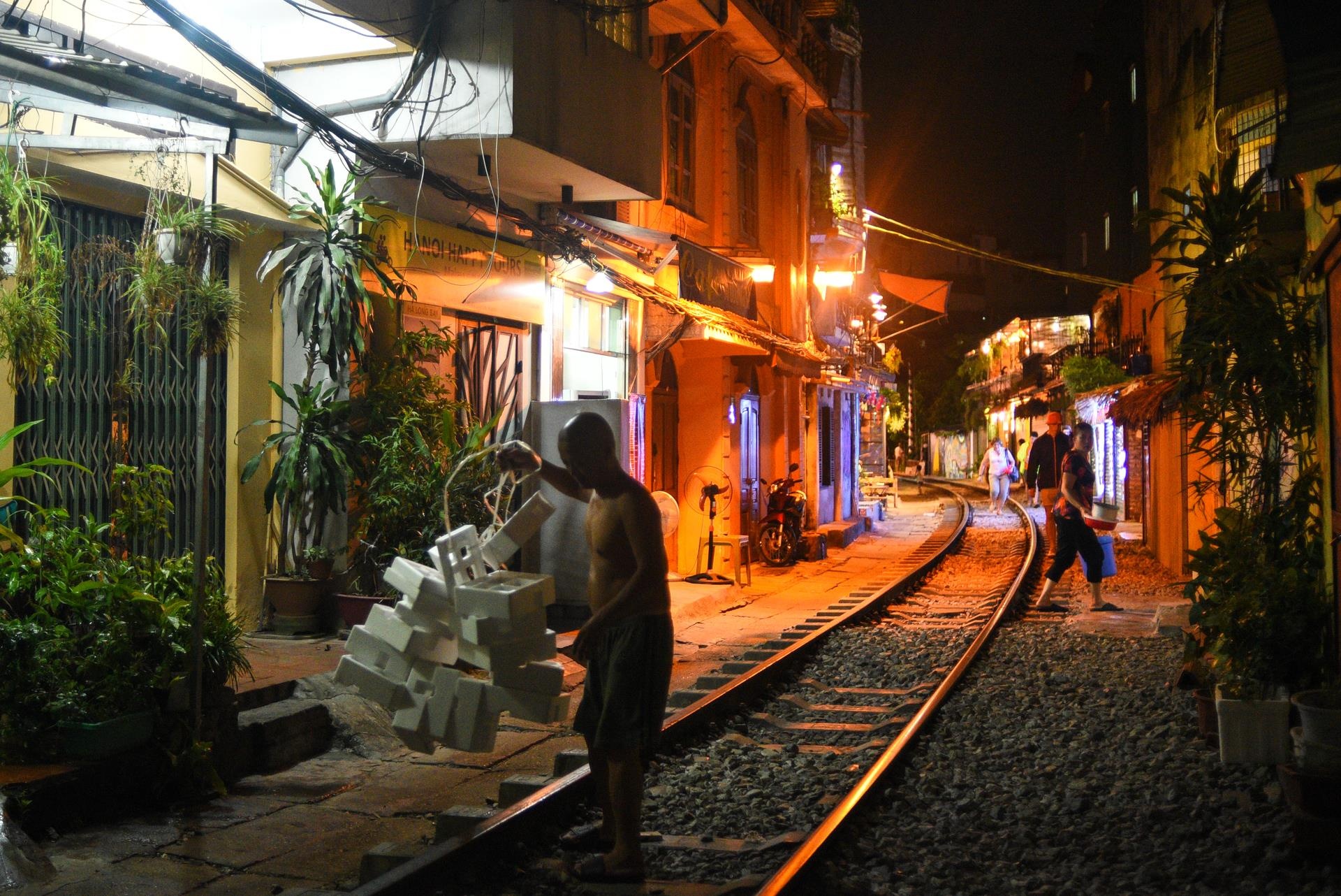 Phố du lịch đường tàu Hà Nội ảnh 39 Pho du lich duong tau Ha Noi anh 39