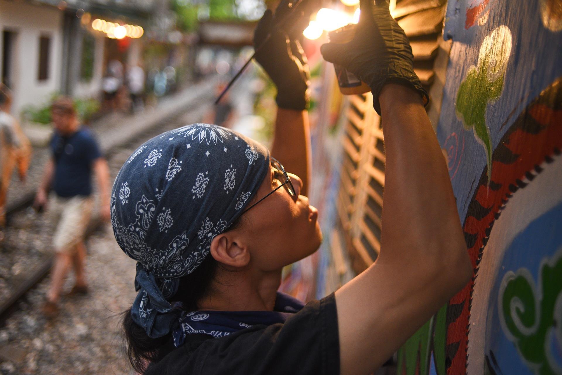 Phố du lịch đường tàu Hà Nội ảnh 31 Pho du lich duong tau Ha Noi anh 31