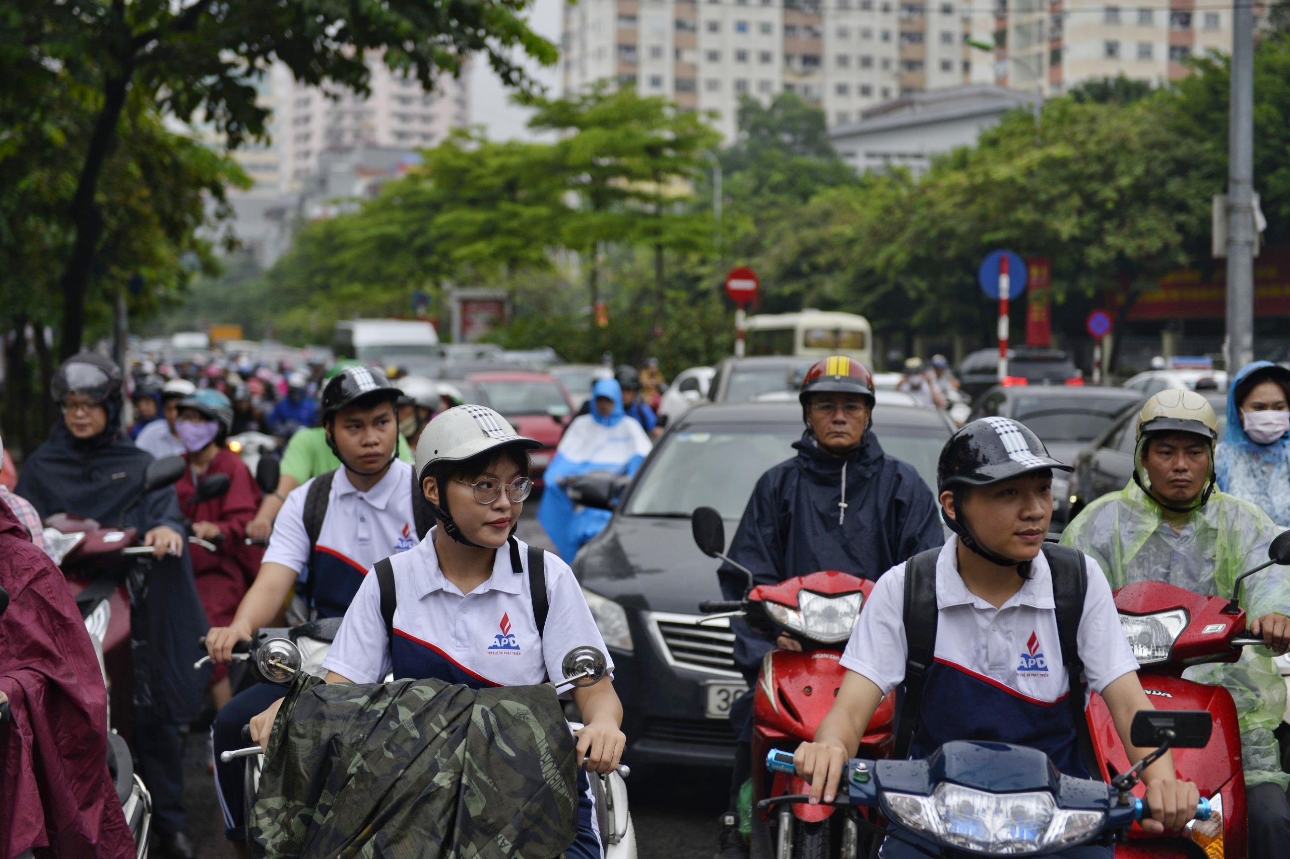 un tac o cac nga duong Ha Noi anh 8