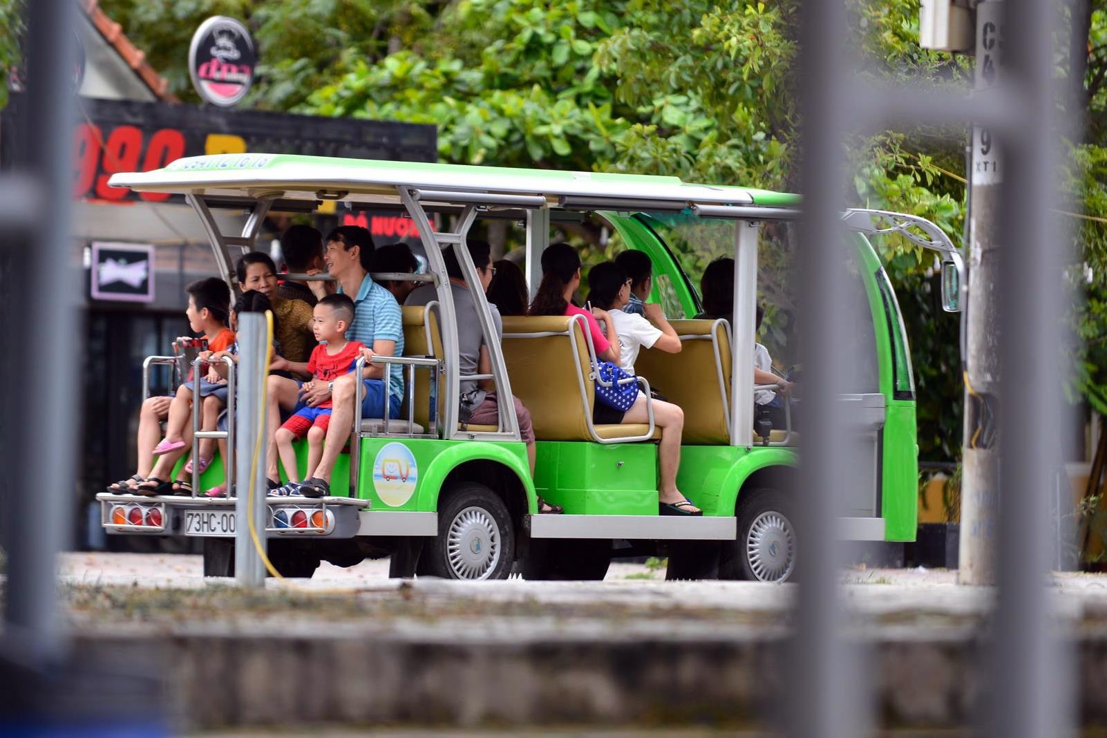 Nguoi dan tam bien Nhat Le sau bao so 4 anh 5