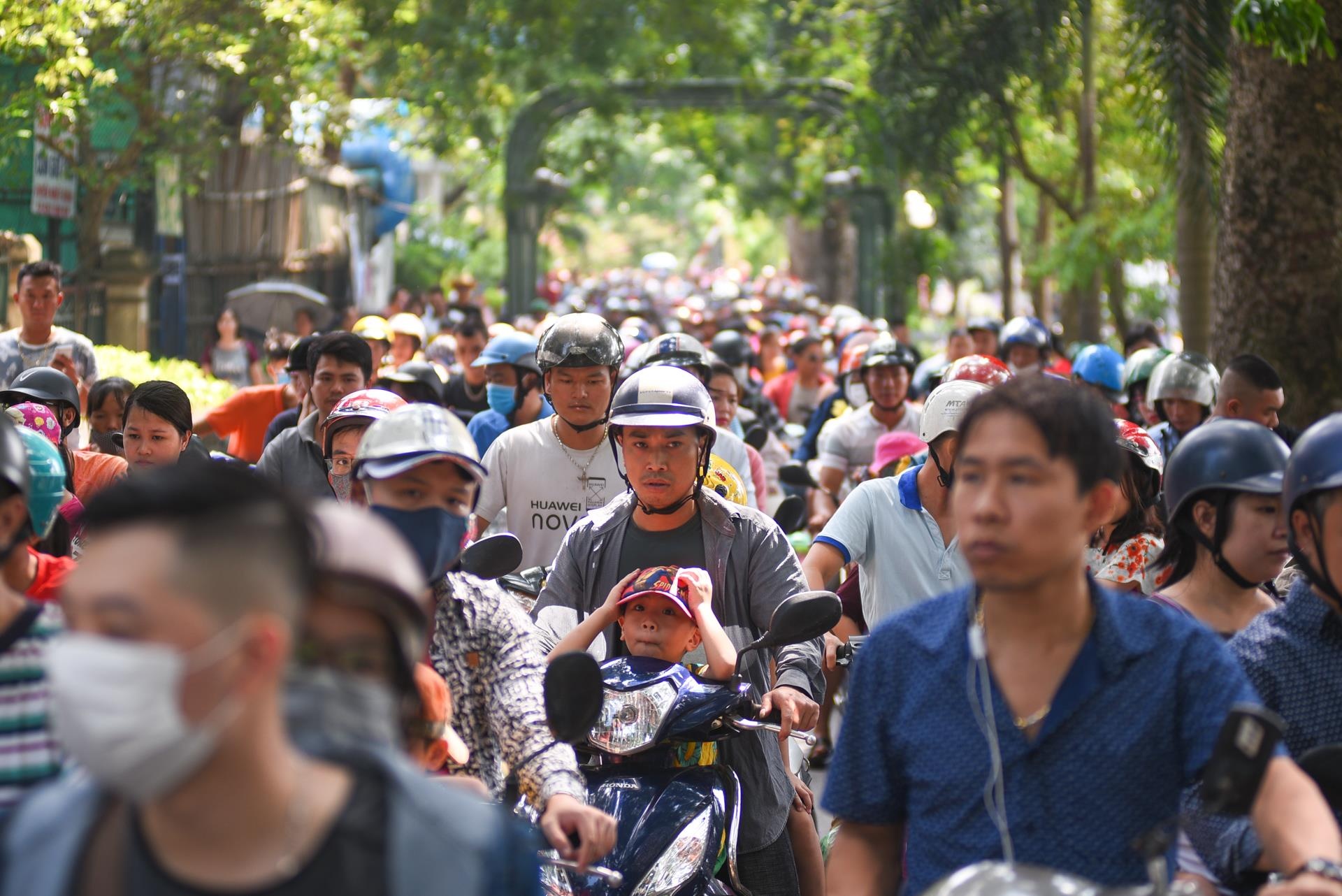 Vat va vui choi Cong vien Thu Le dip 2/9 anh 2